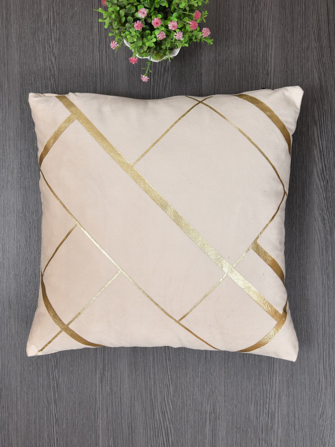

Clasiko Cream & Gold-Toned Set of 3 Geometric Velvet Square Cushion Covers