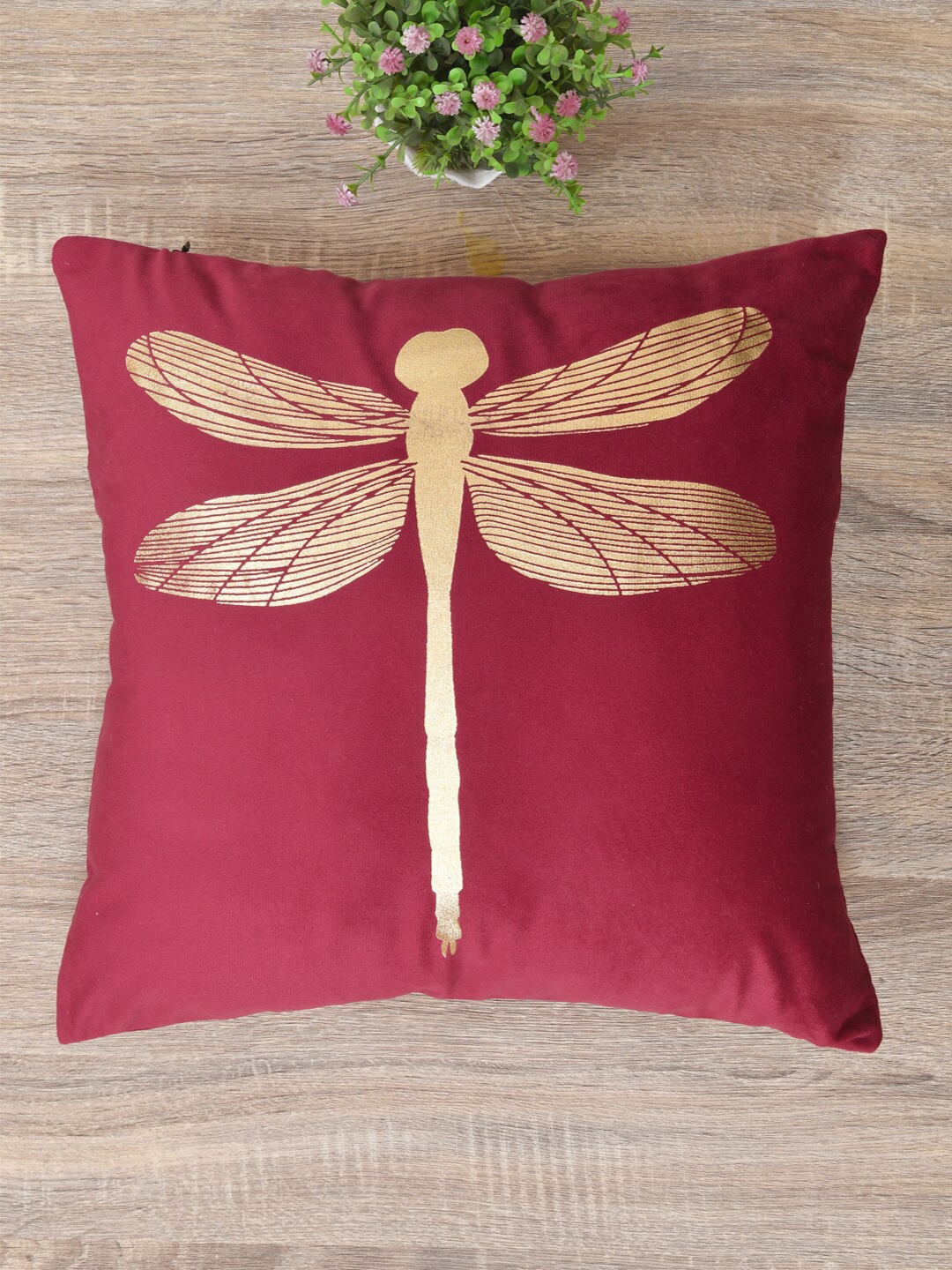 

Clasiko Red & Gold-Toned Set of 4 Butterfly Velvet Square Cushion Covers