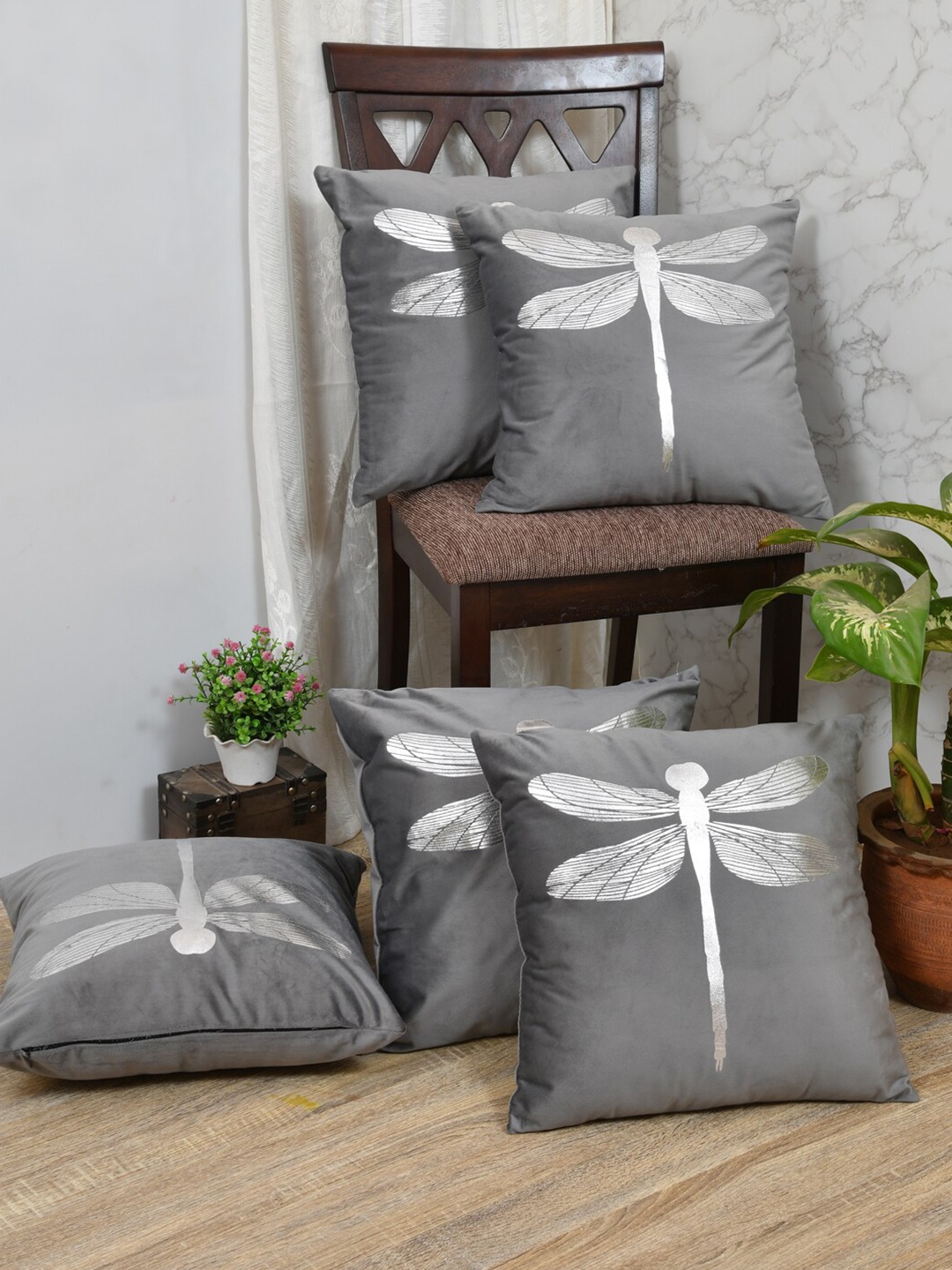

Clasiko Grey & Silver-Toned Set of 5 Butterfly Velvet Square Cushion Covers