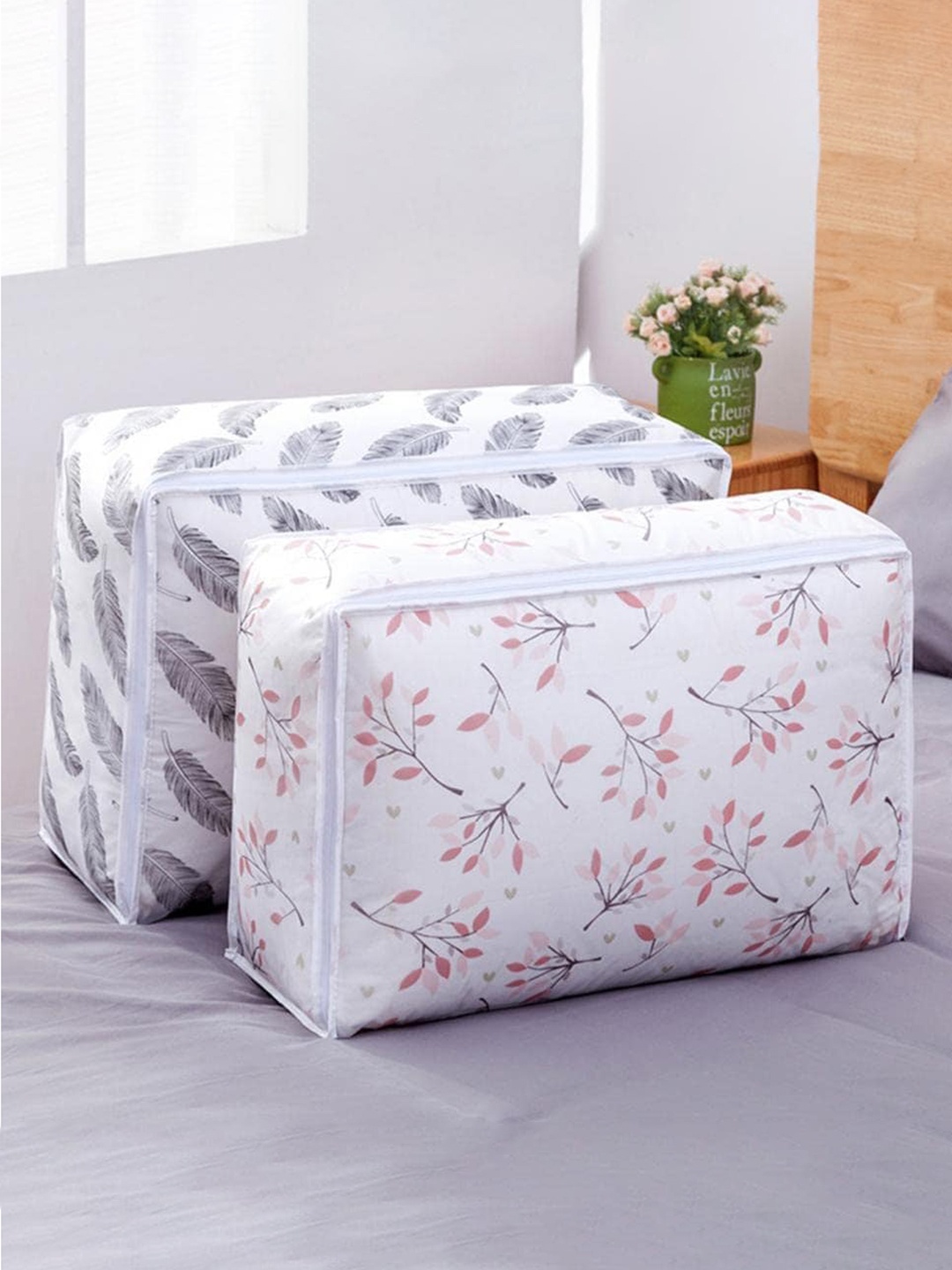 

HOUSE OF QUIRK White & Pink Printed Moisture-Proof Oversized Organizer Bag