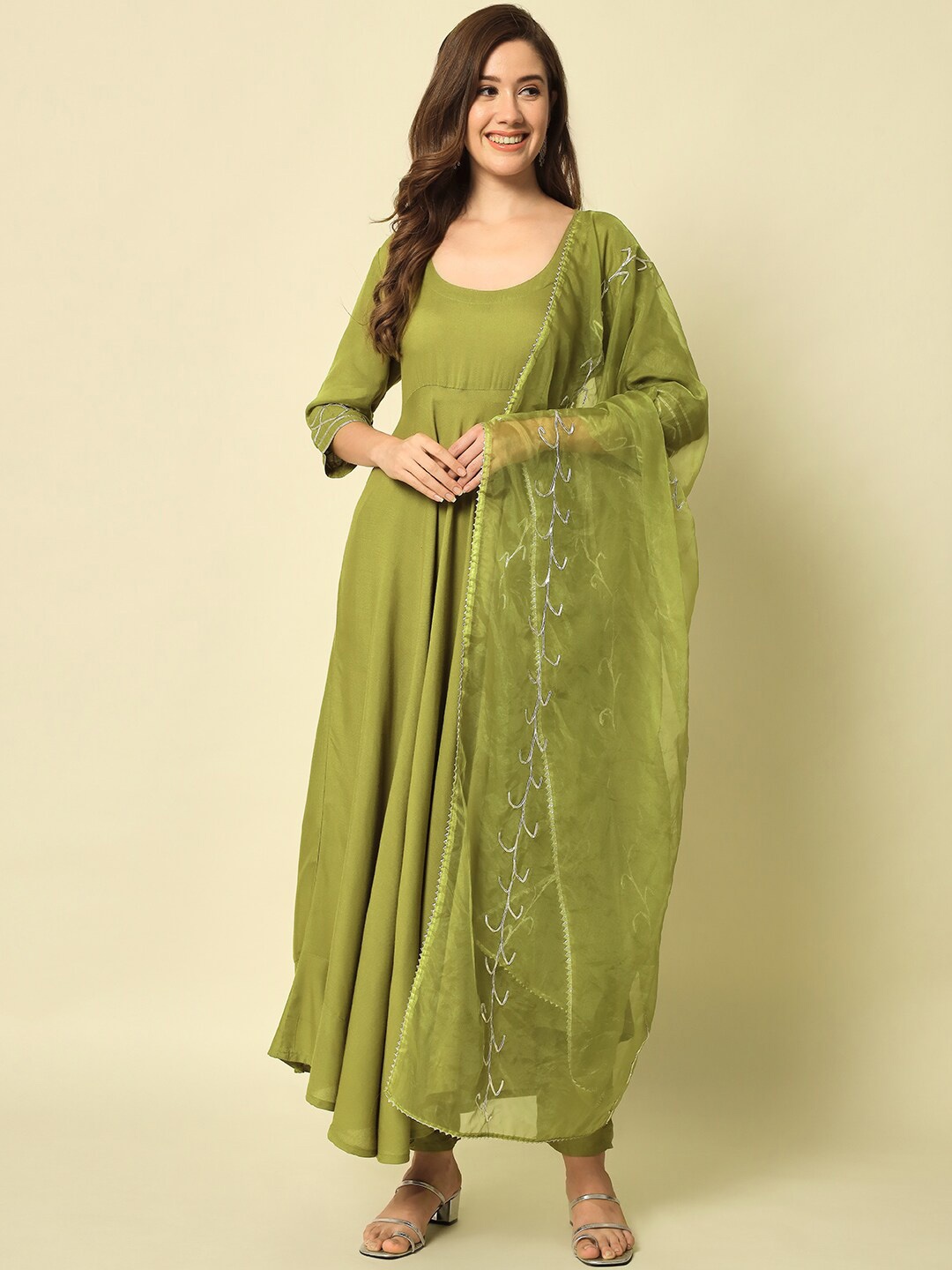 

Meeranshi Liva Kurta with Trousers & With Dupatta, Olive