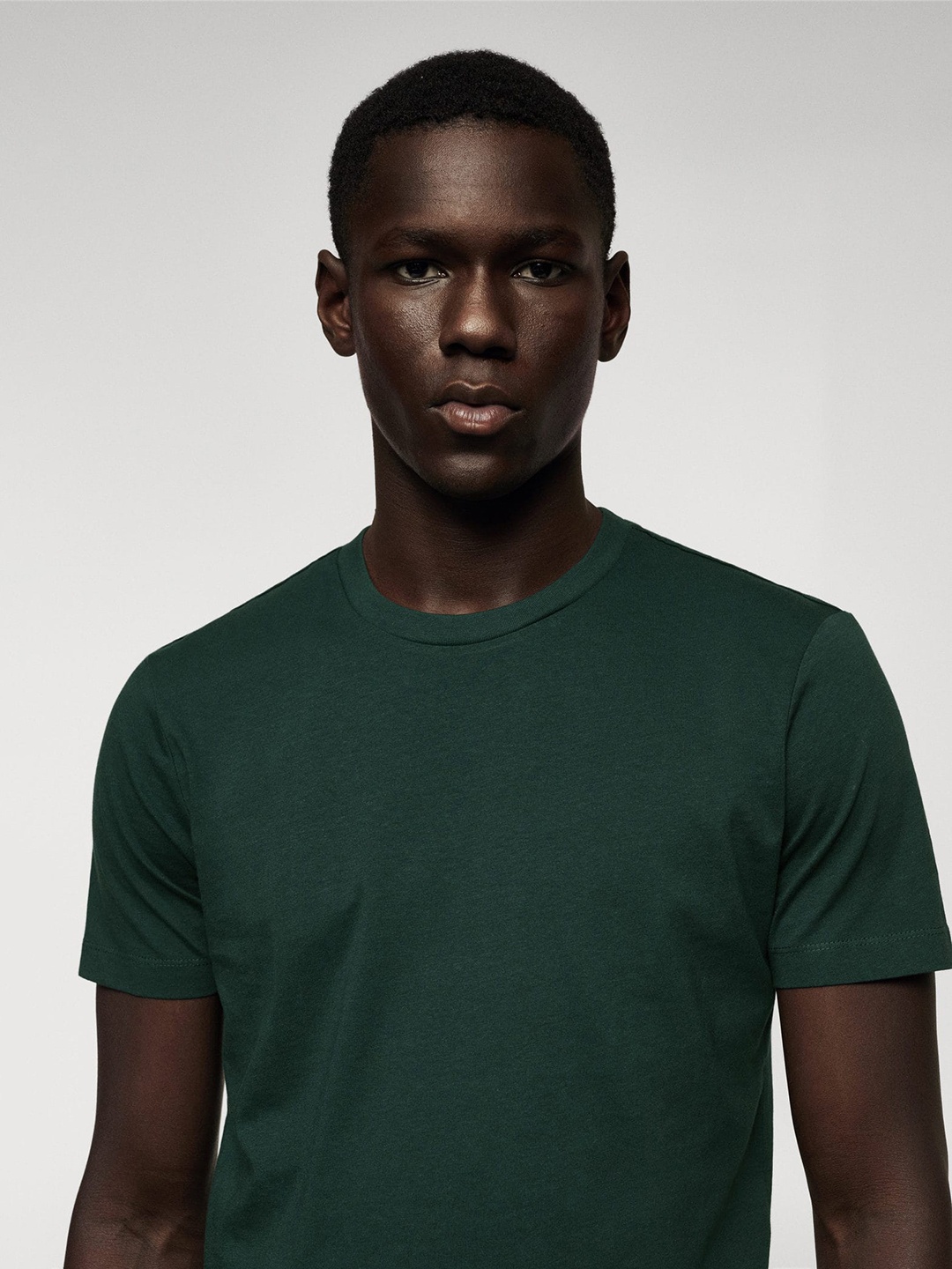 

MANGO MAN Solid Slim Fit Pure Cotton T-shirt, Green