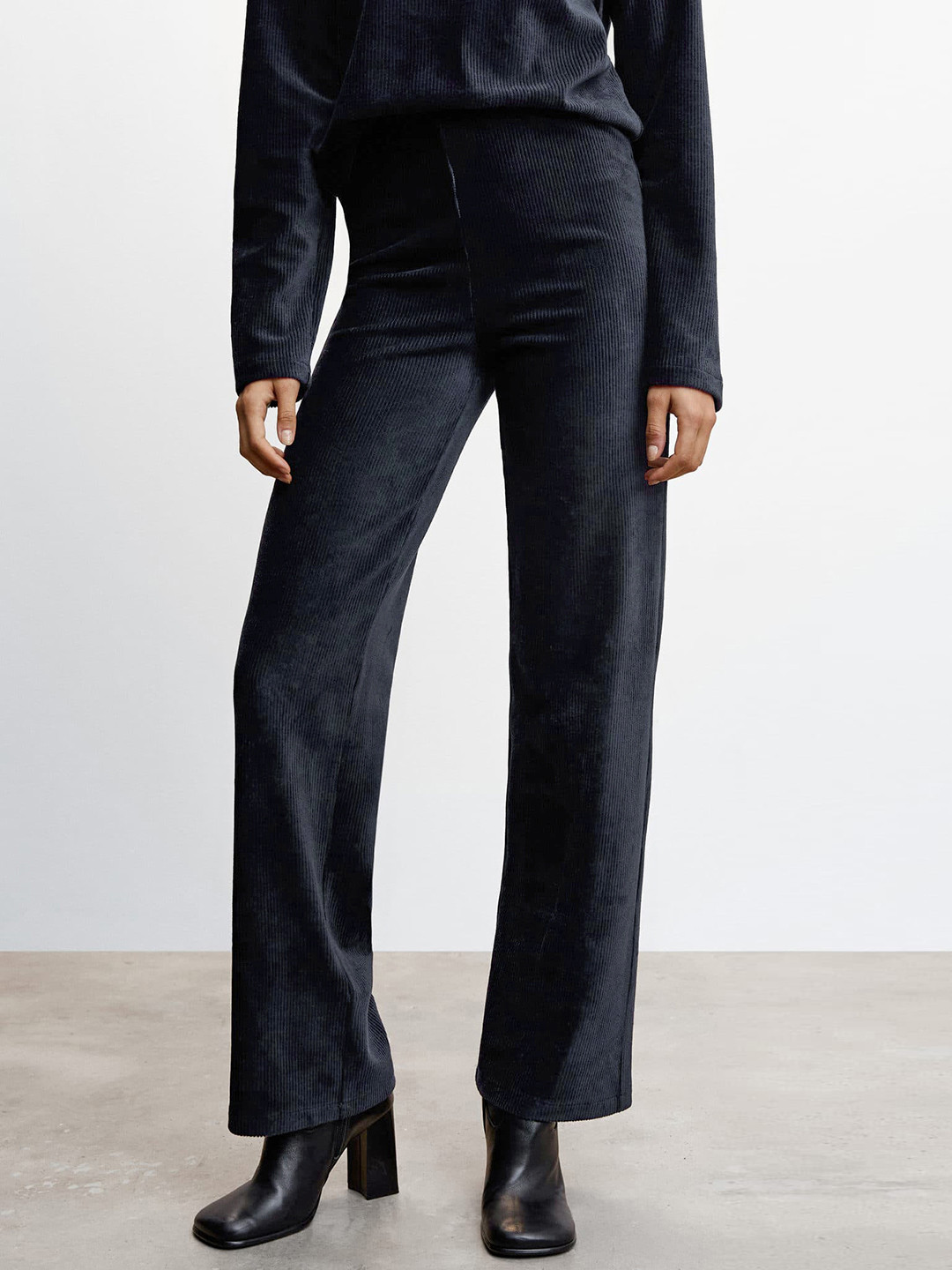 

MANGO Women Sustainable Corduroy Trousers, Navy blue