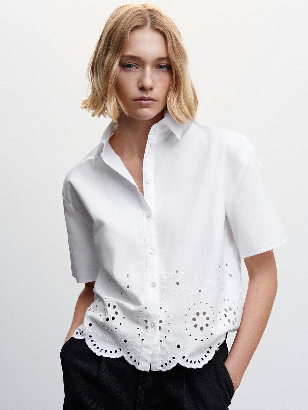 

MANGO Cotton Schiffli Scalloped Hem Shirt, White