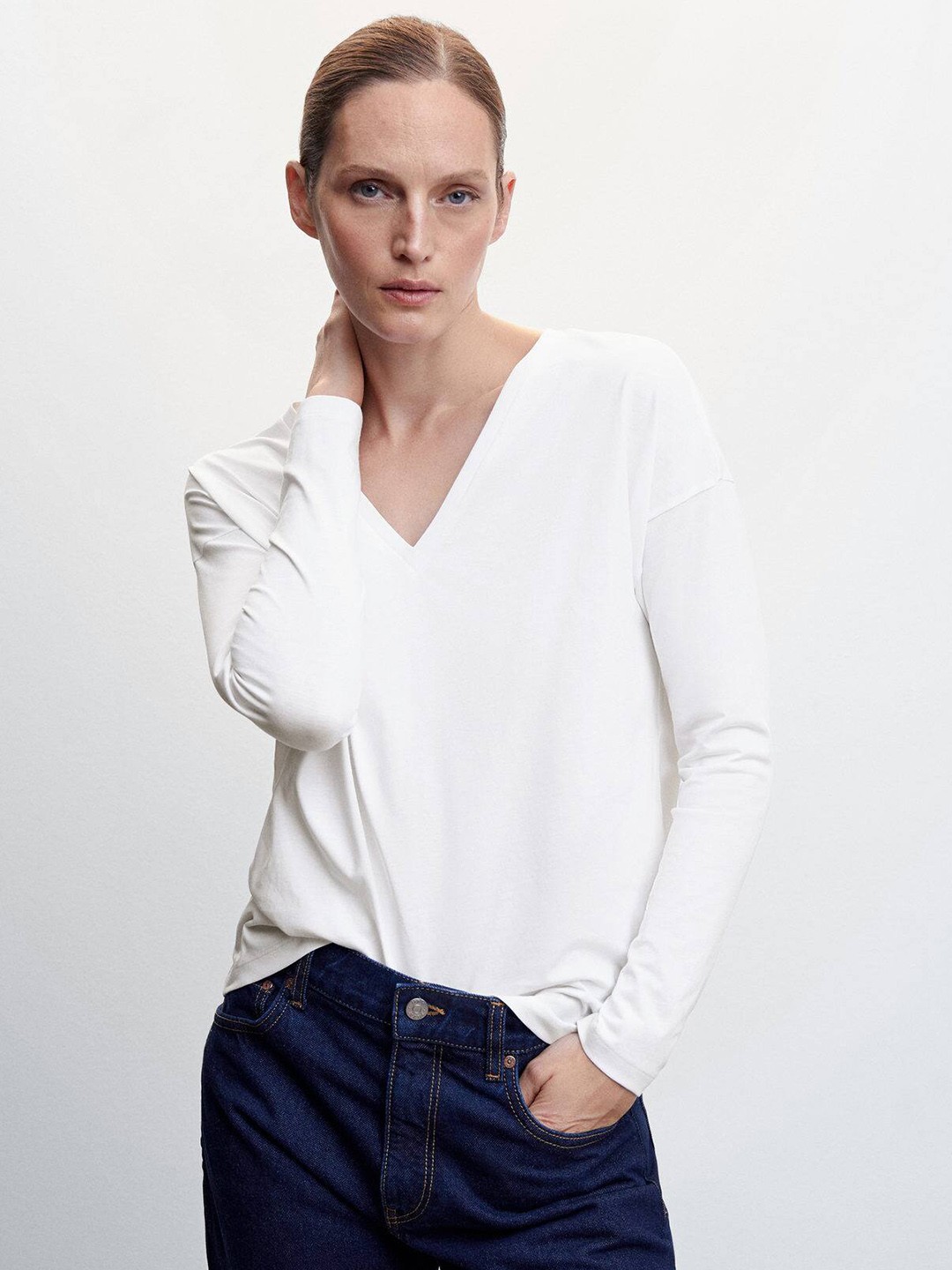 

MANGO V-Neck Pure Cotton Sustainable T-shirt, White