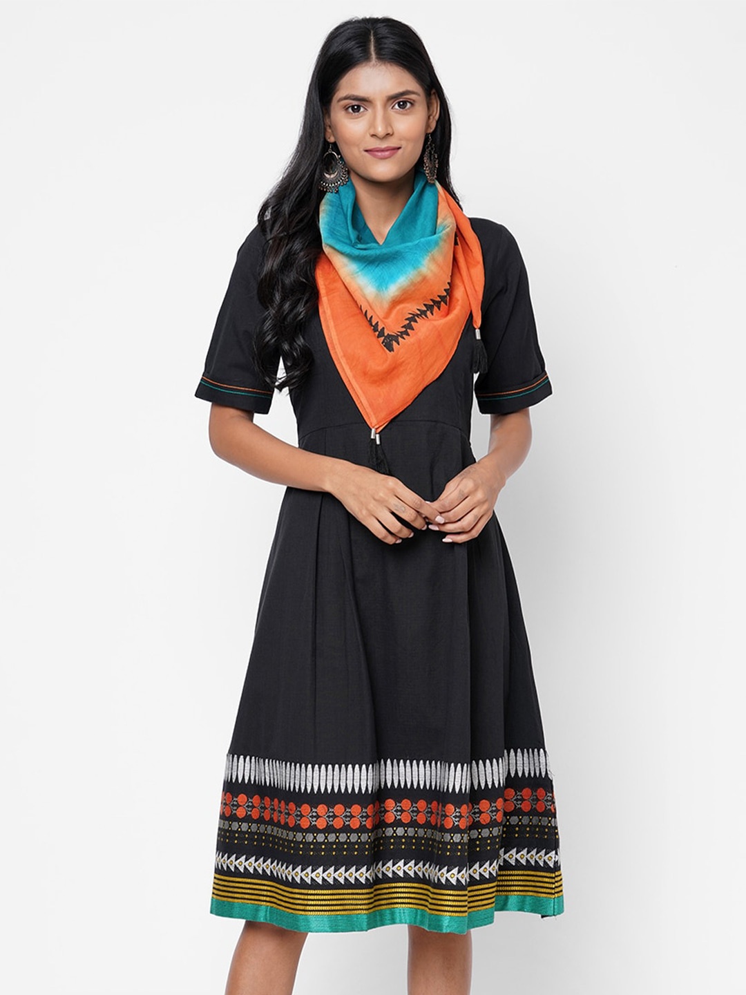 

KAMI KUBI Black Colourblocked Dress