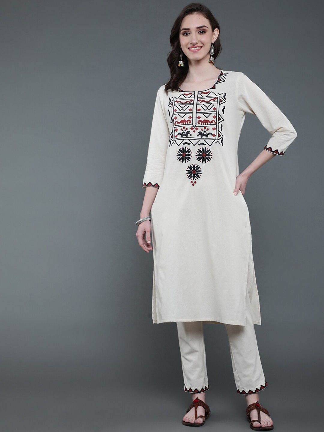 

antaran Ethnic Motifs Embroidered Pure Cotton Kurta with Trousers, Off white