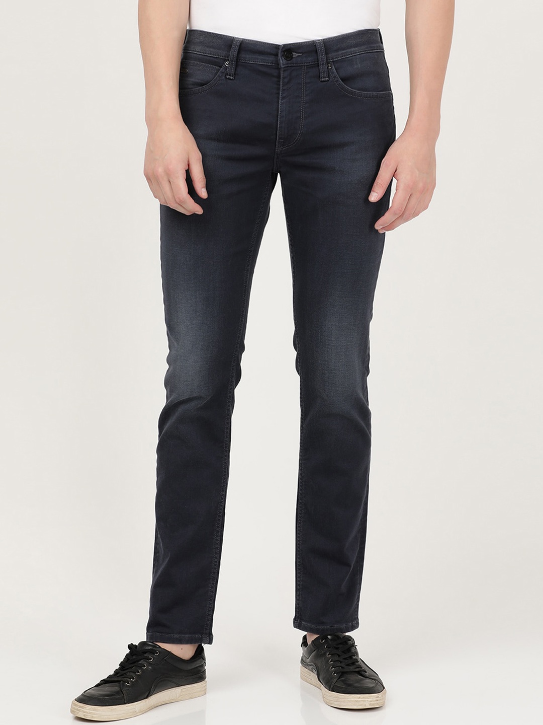 

Lee Men Cotton Slim Fit Light Fade Stretchable Jeans, Black