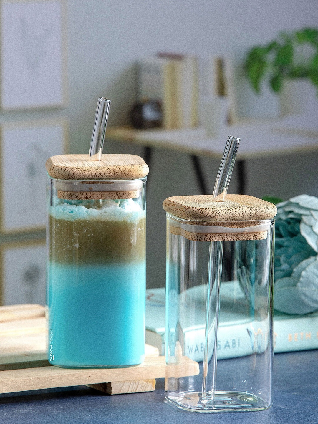 

GOODHOMES Set Of 2 Transparent Borosilicate Tumbler Glass With Wooden Lid & Straw 320ml