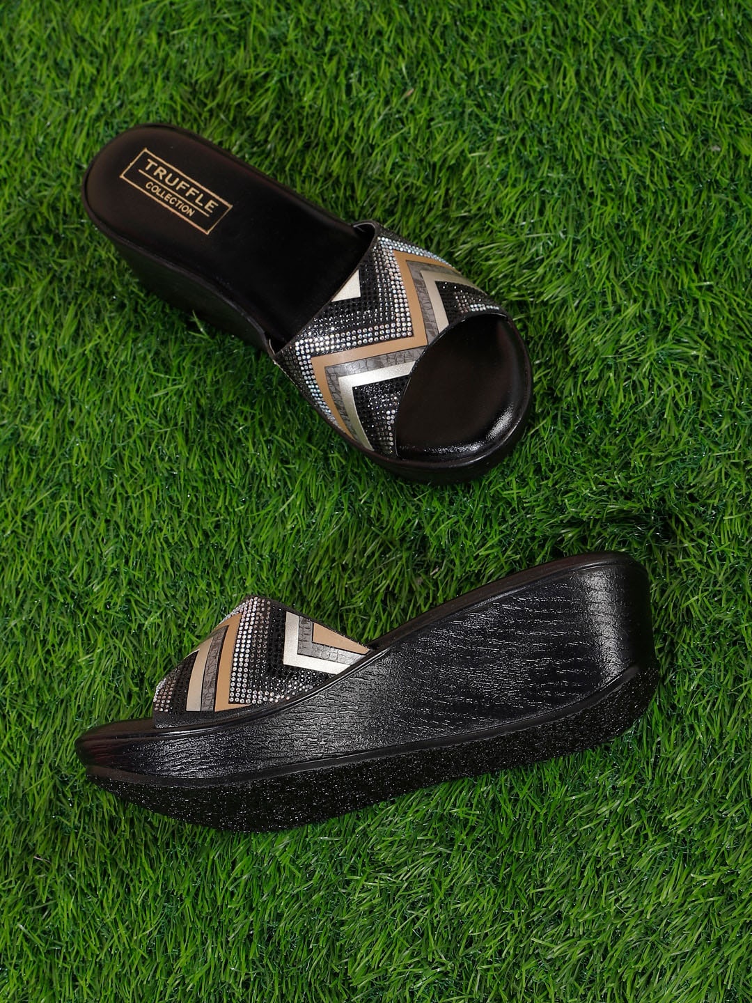 

Truffle Collection Textured Block Mules, Black