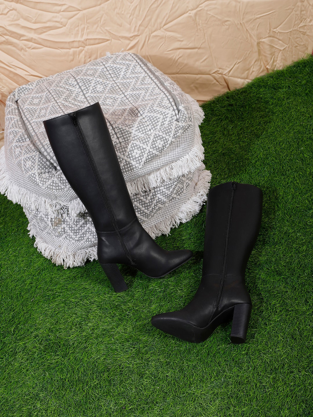 

Truffle Collection Women Block-Heeled Winter Boots, Black