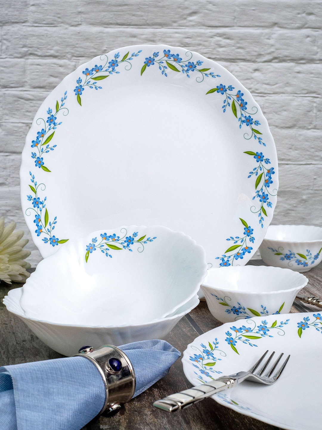 

Cello Opalware White & Blue 6 Pcs Floral Printed Dinner Set