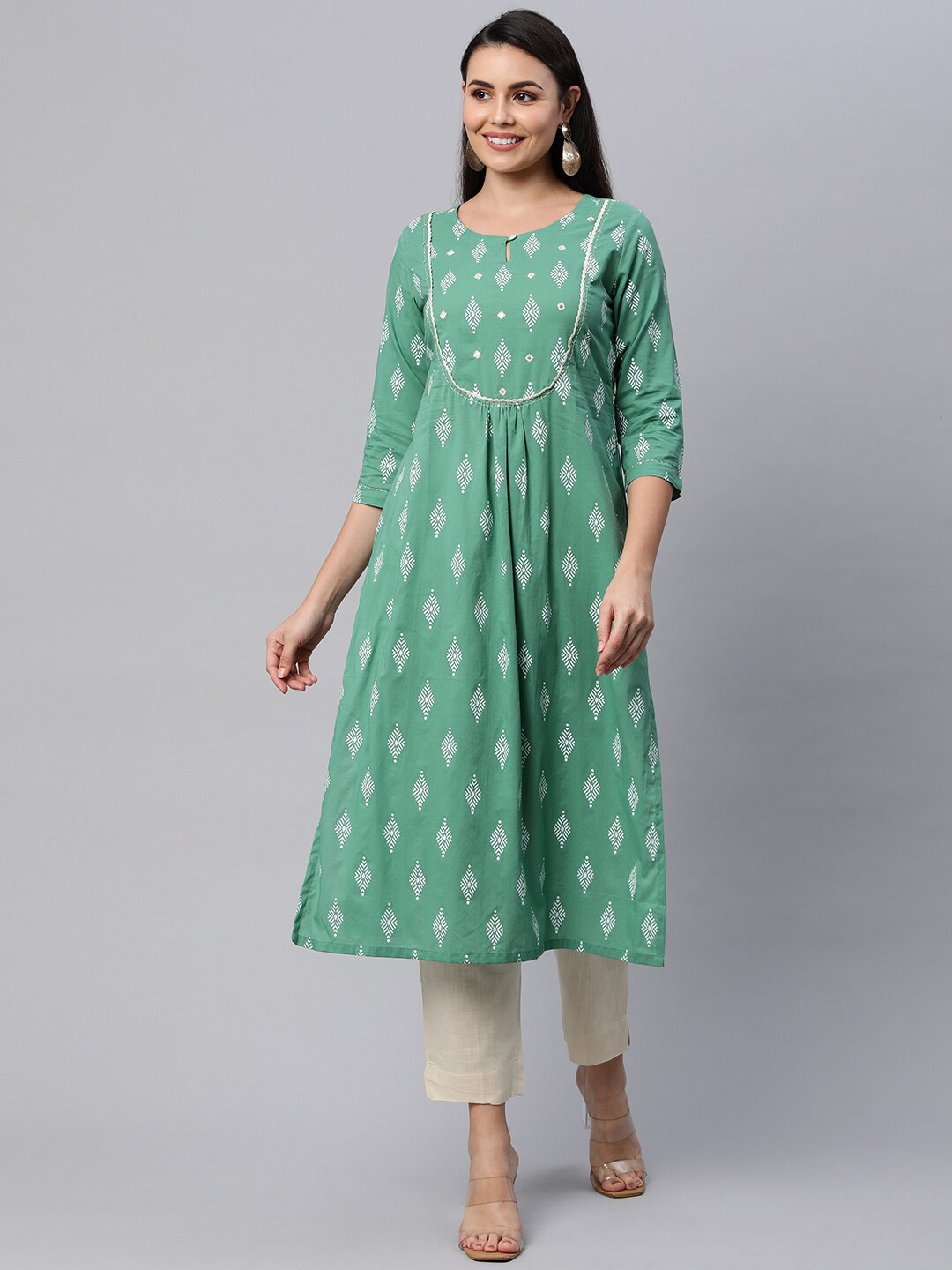 

KAMI KUBI Ethnic Motifs Printed Keyhole Neck Thread Work Cotton Kurta, Green