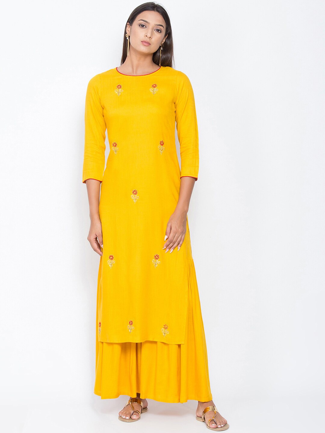 

Be Indi Women Floral Embroidered Pure Cotton Kurta with Palazzos, Yellow