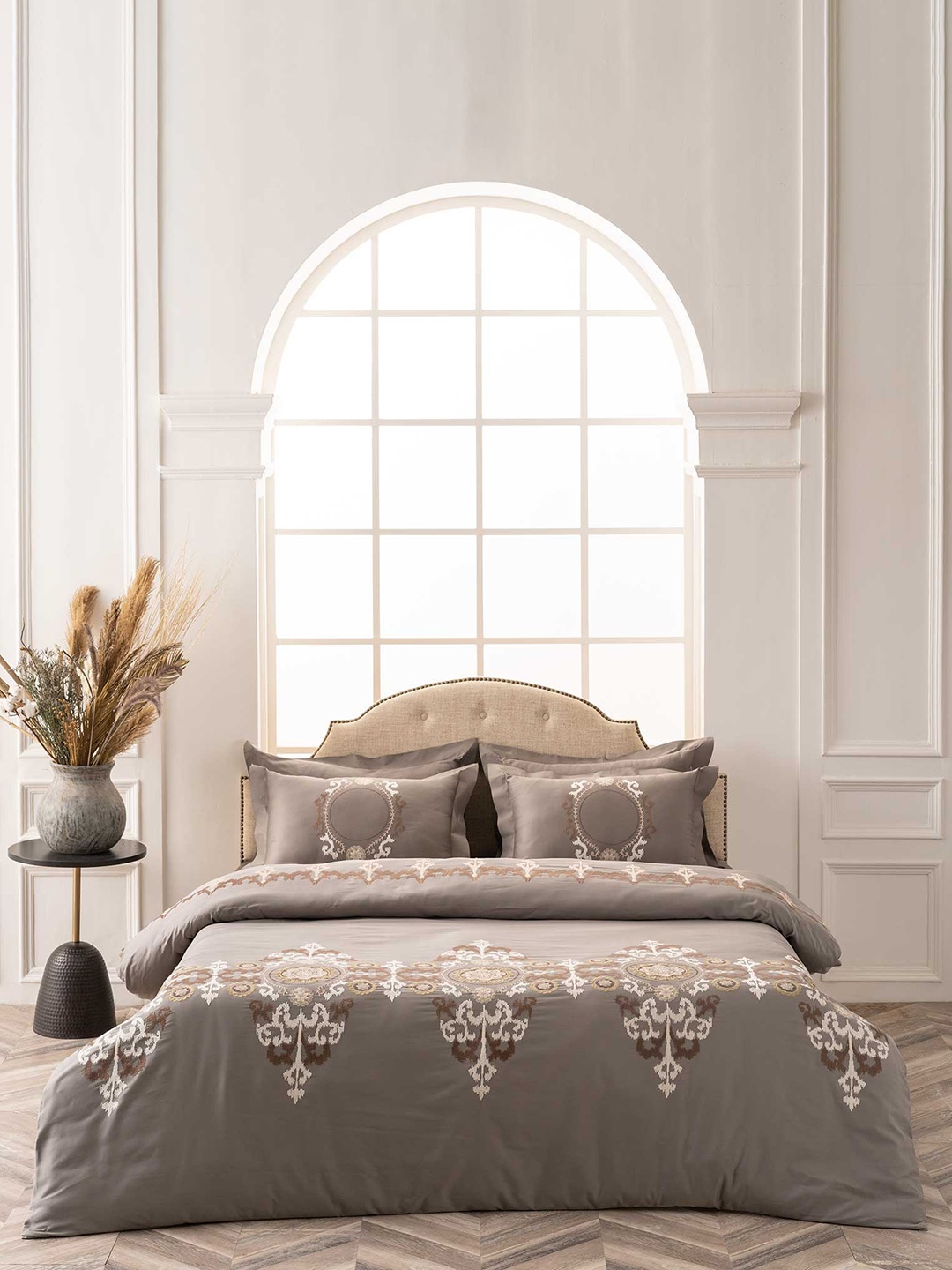 

DDecor Grey Embroidered Modern Minimilastic Cotton Duvet Cover Set