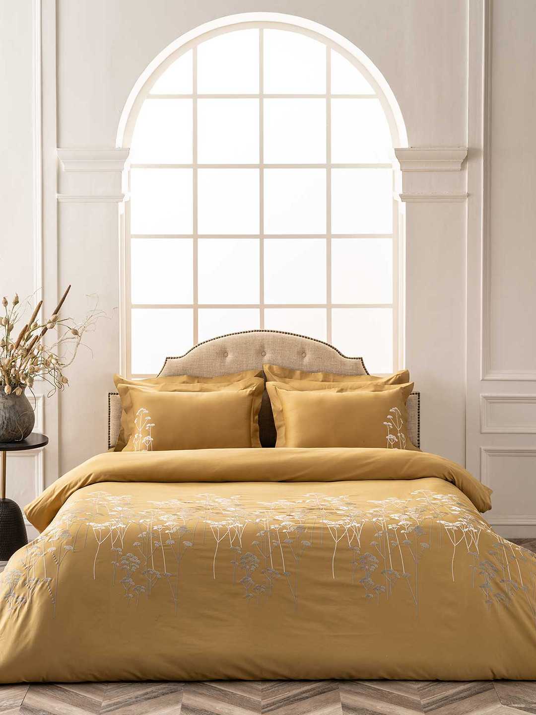 

DDecor Mustard Yellow Embroidered Cotton Double Duvet Cover Set