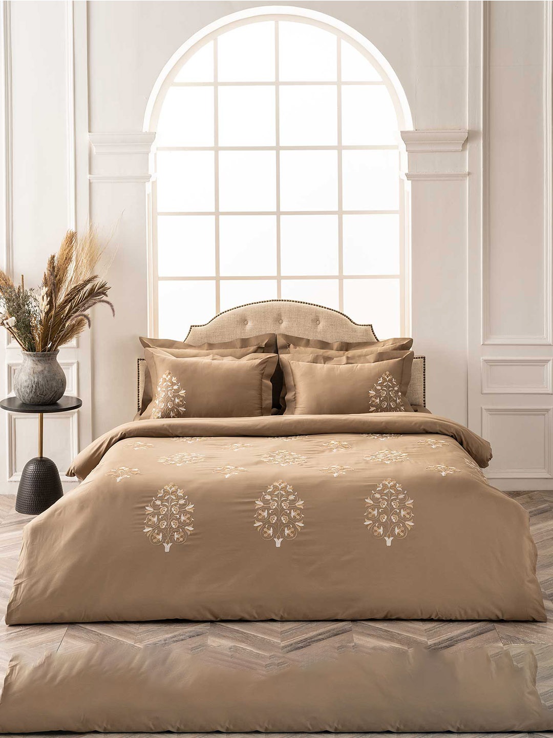 

DDecor Brown Embroidered Cotton Double Duvet Cover Set