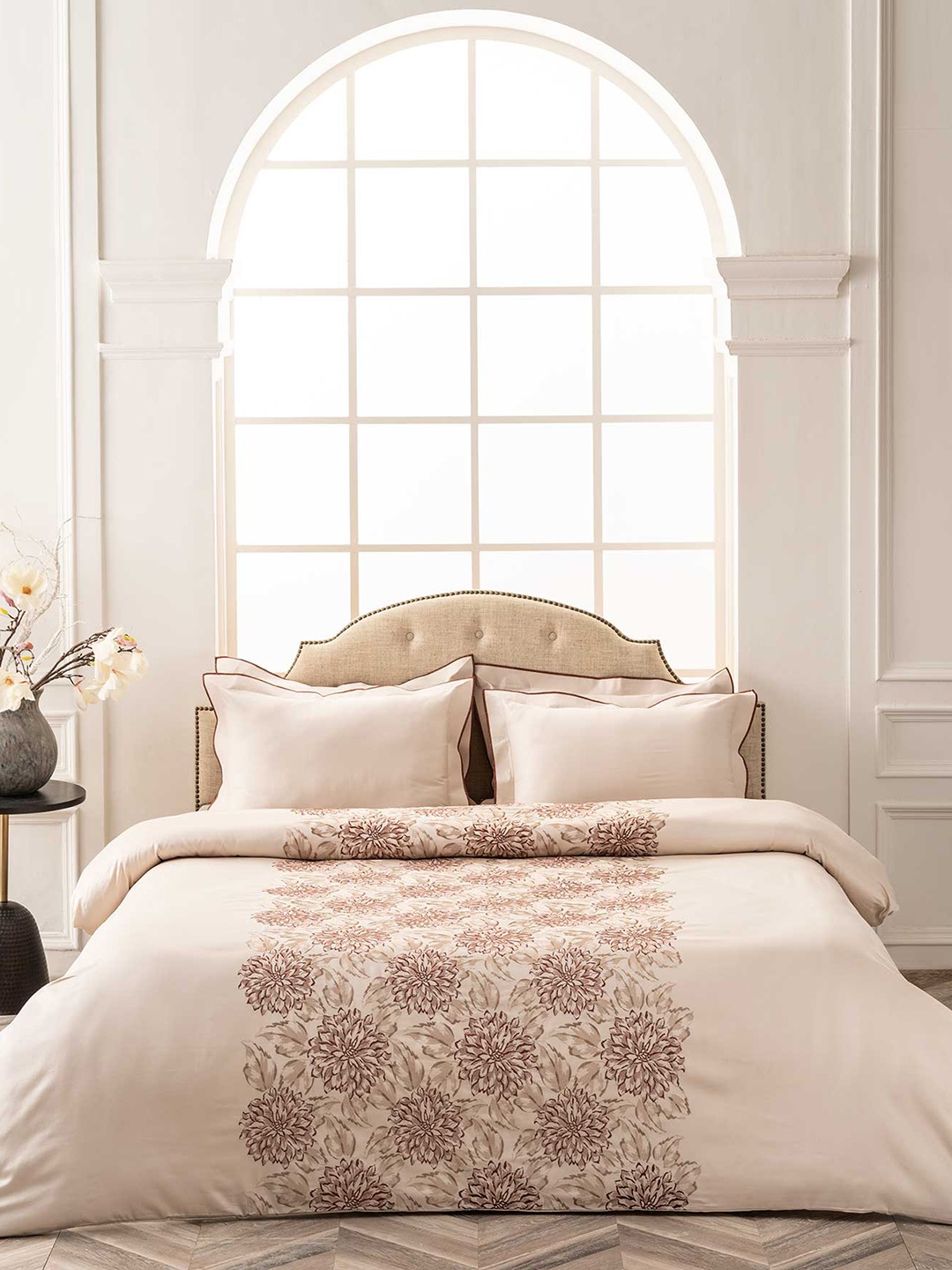 

DDecor Pink Embroidered Cotton Double Duvet Cover 1 Bedsheet with 2 Pillow Covers