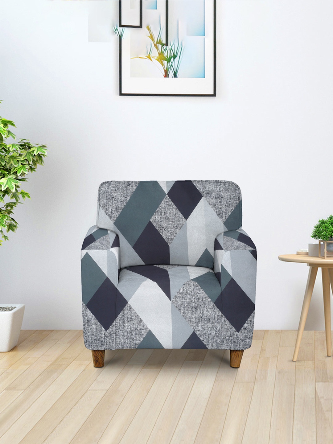 Cortina Black & White Geometric Printed Stretchable 1-Seater Sofa Cover