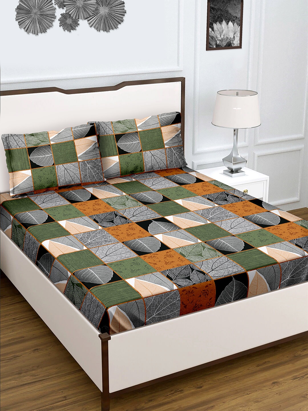 

BELLA CASA Radiant Collection Green & Grey Geometric 180 TC King Bedsheet & 2 Pillow Cover