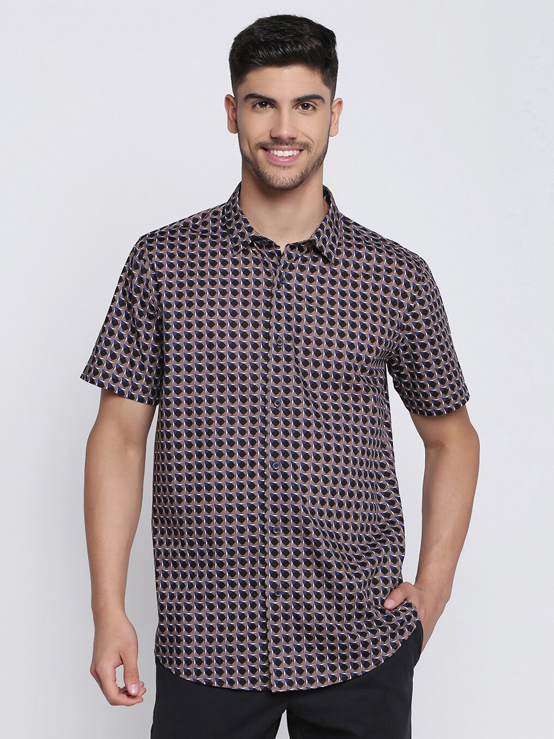 

Blackberrys Men Printed Slim Fit Casual Shirt, Brown