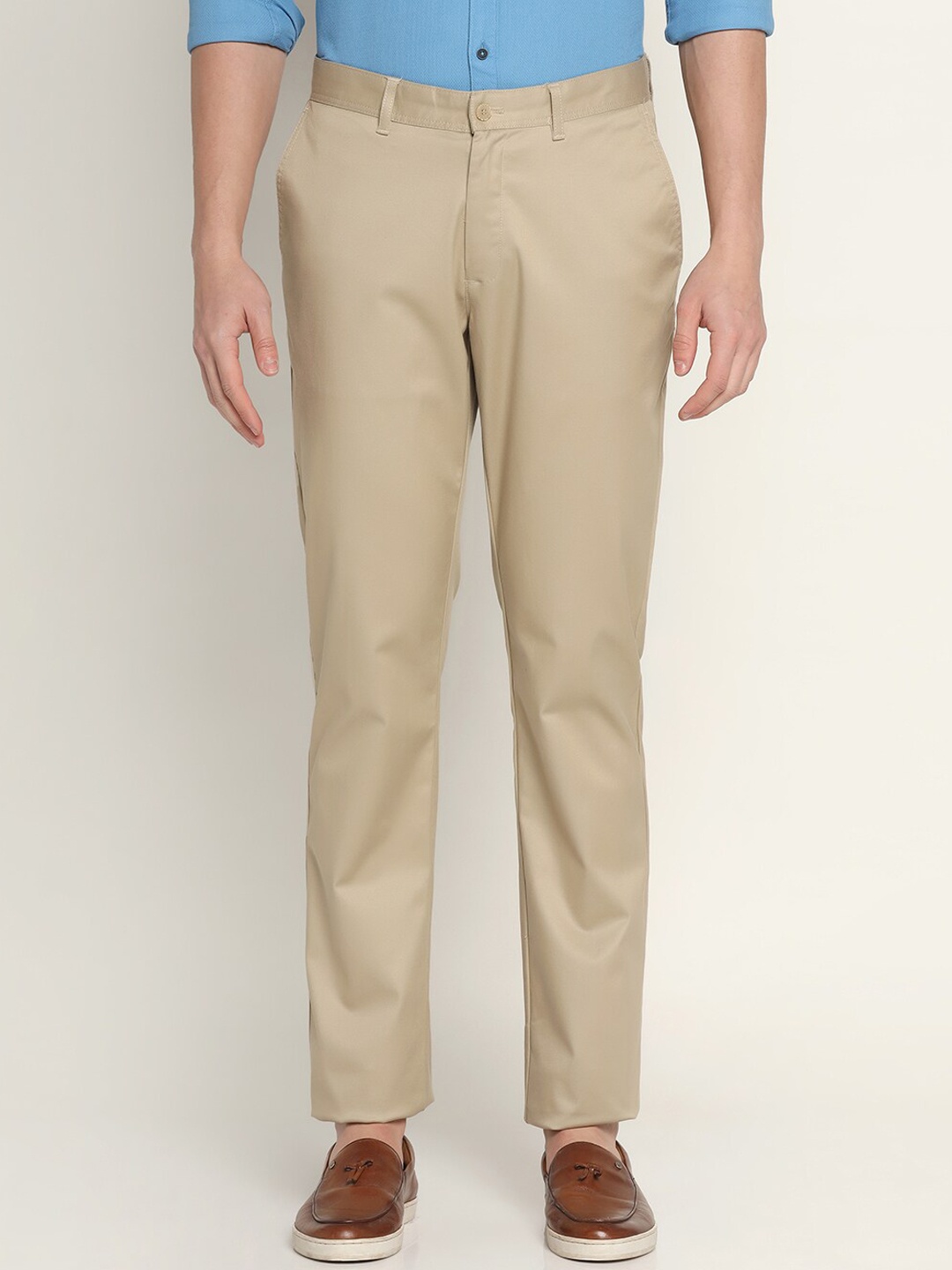 

Blackberrys Men Solid Regular Fit Low-Rise Chinos, Khaki