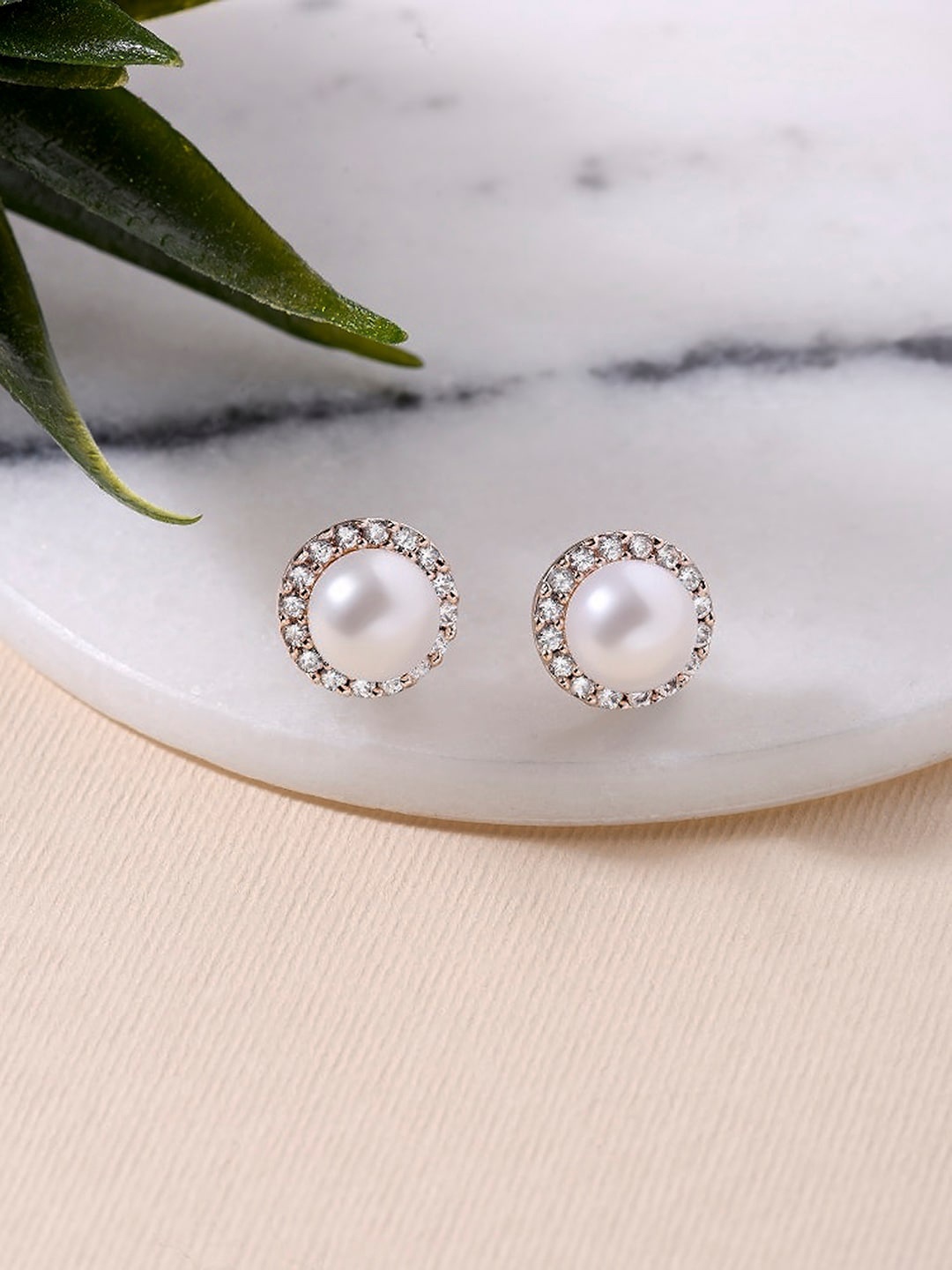 

Lilly & sparkle Rose Gold Plated Contemporary Studs Earrings