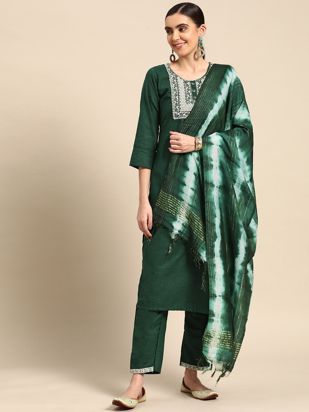 

Sangria Ethnic Motifs Embroidered Detail Kurta with Trousers & Dupatta, Green