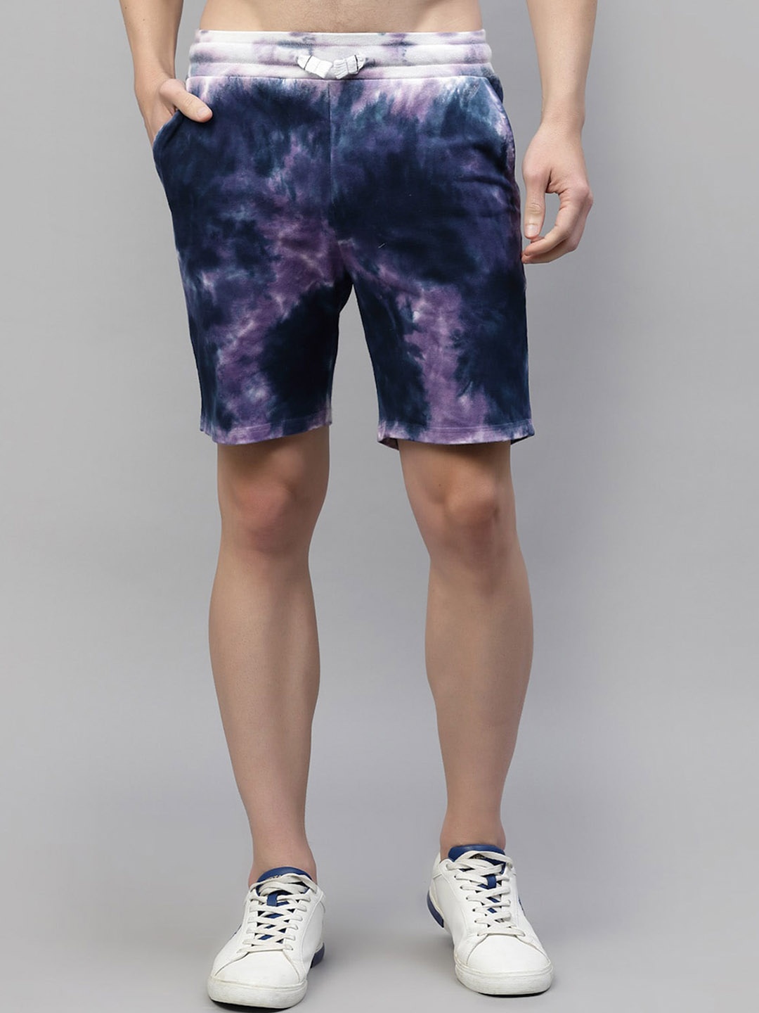 

Nimble Men Printed Regular Fit Mid-Rise Shorts, Navy blue