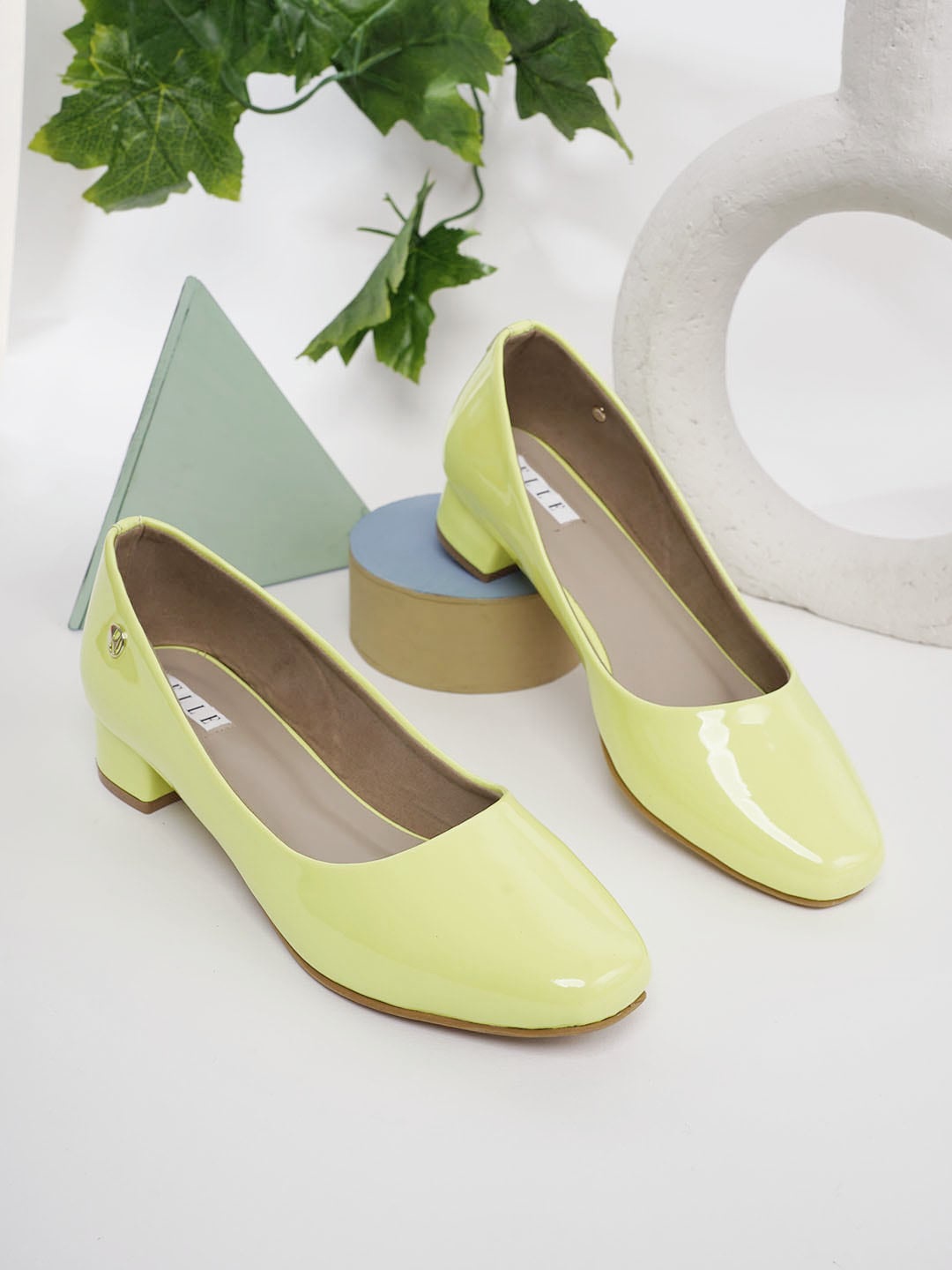 

ELLE Block Closed Back Pumps, Lime green