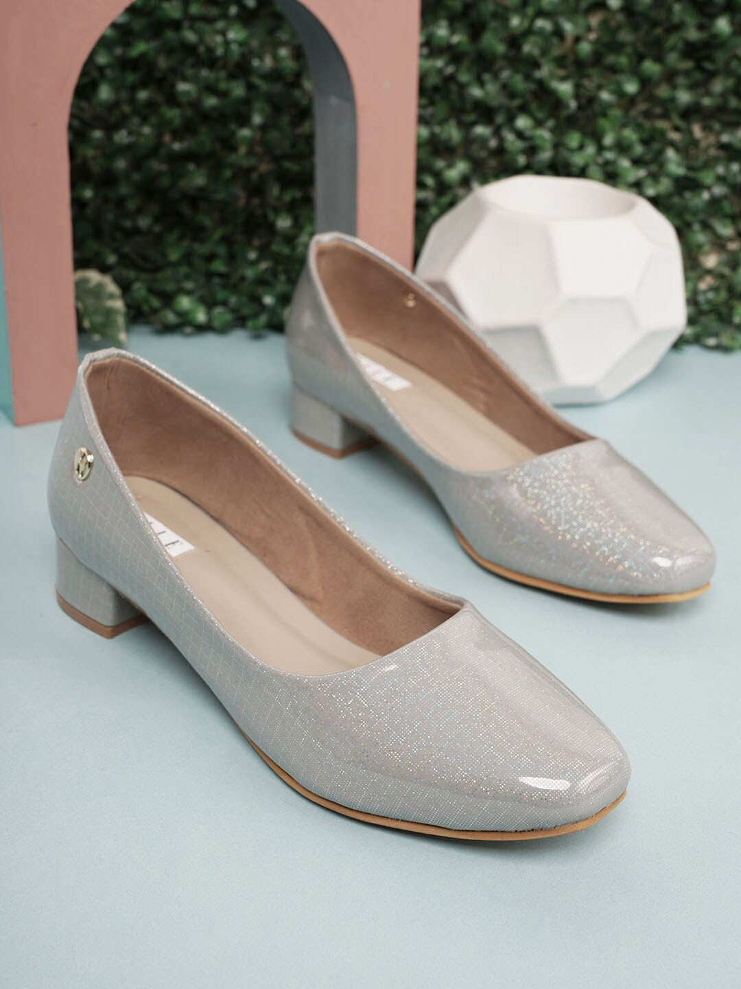 

ELLE Printed Closed Back Block Pumps, Grey