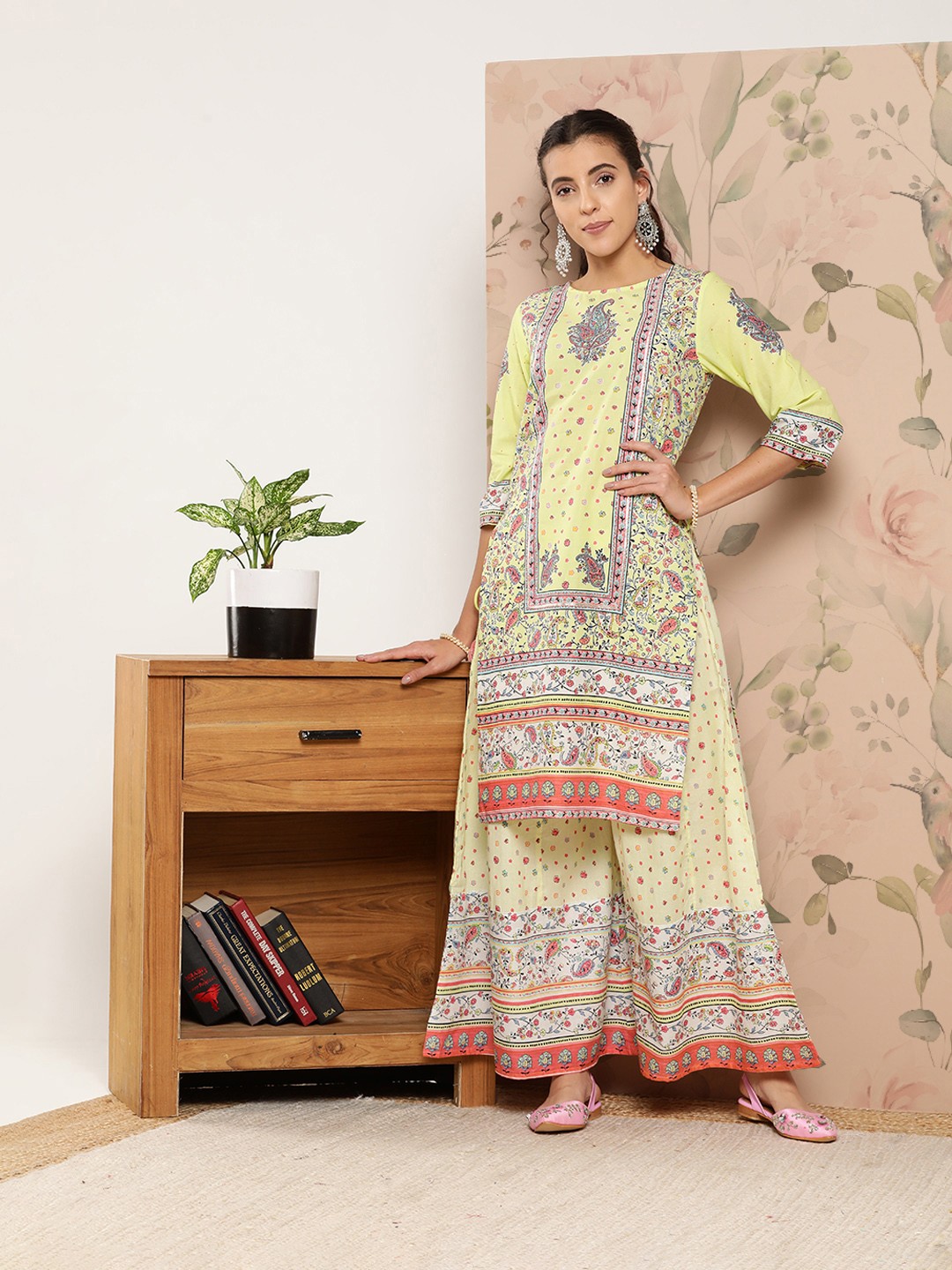

Juniper Women Ethnic Motifs Printed Pure Cotton Kurta With Palazzos, Yellow