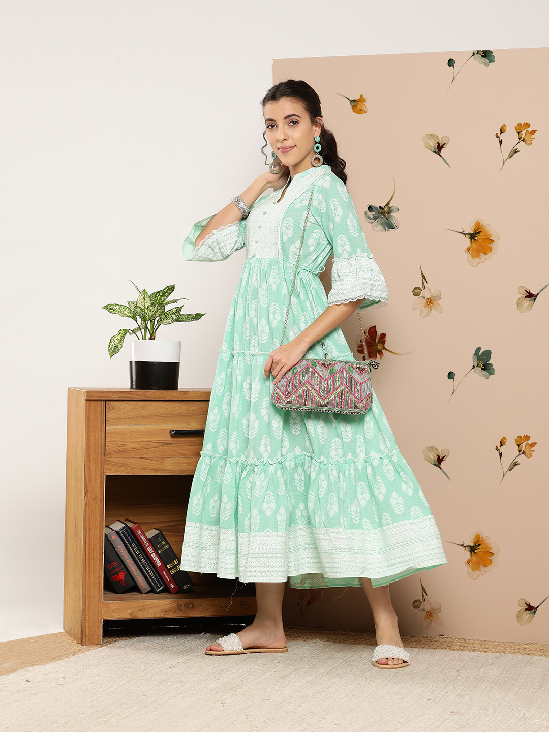 

Juniper Women Ethnic Motifs Printed Tiered Fit & Flare Maxi Dress, Sea green