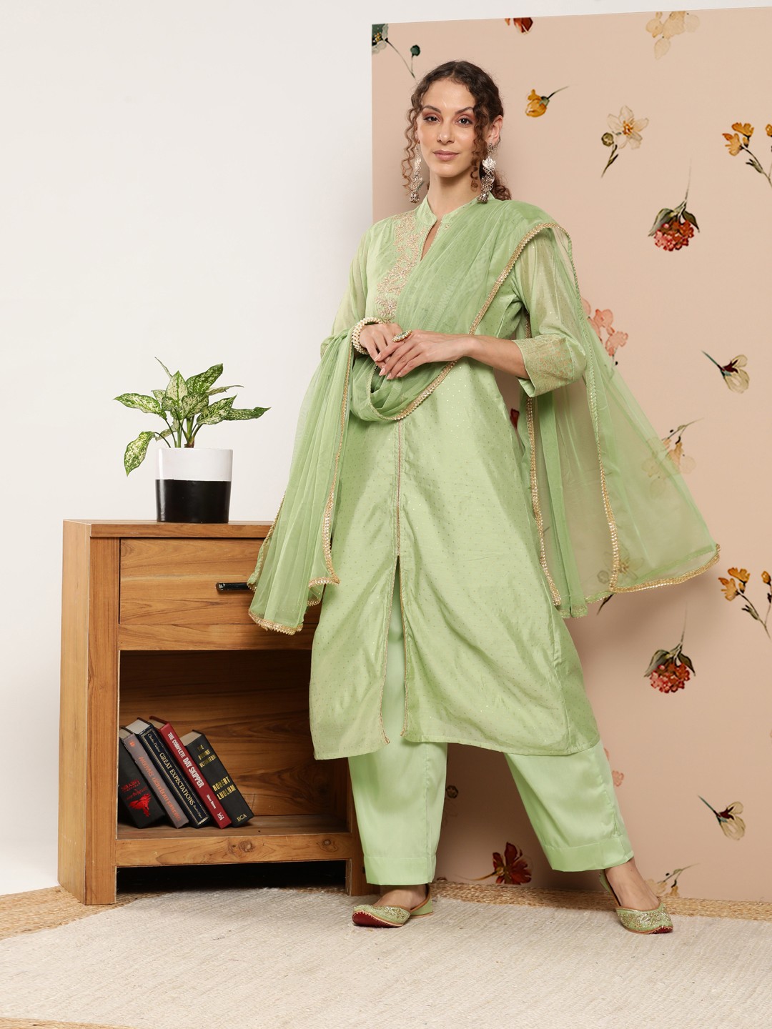 

Juniper Women Ethnic Motifs Embroidered Kurta With Salwar & With Dupatta, Sea green