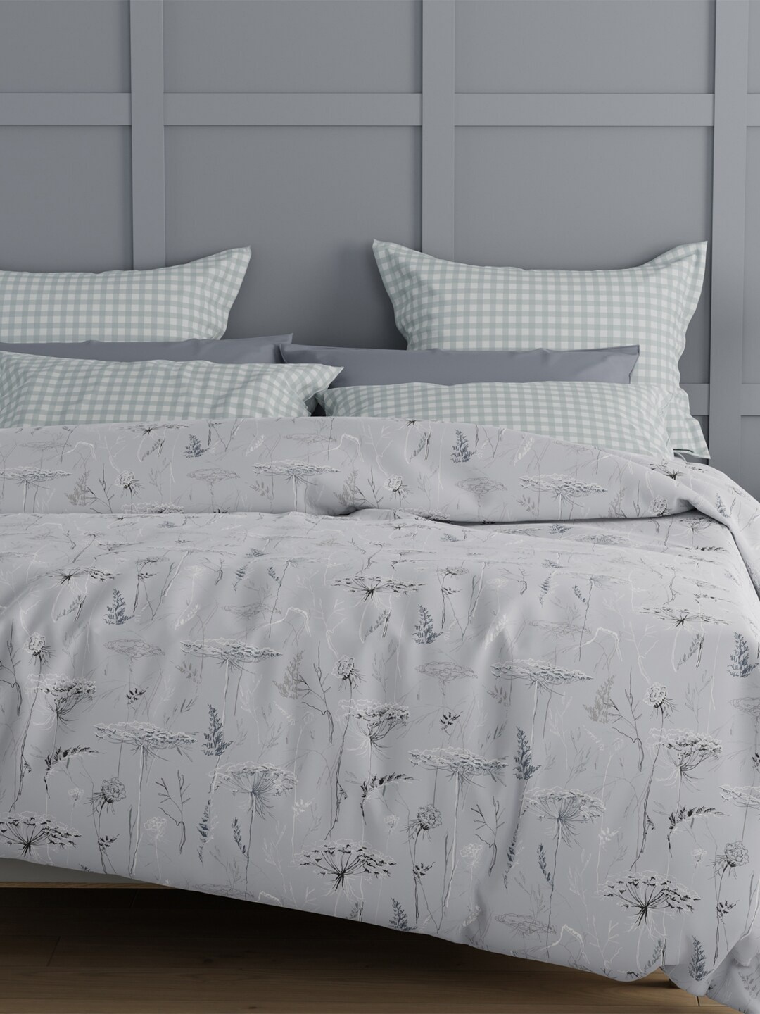 

MYTRIDENT Grey & White Floral Cotton 144 TC King Bedsheet with 2 Pillow Covers