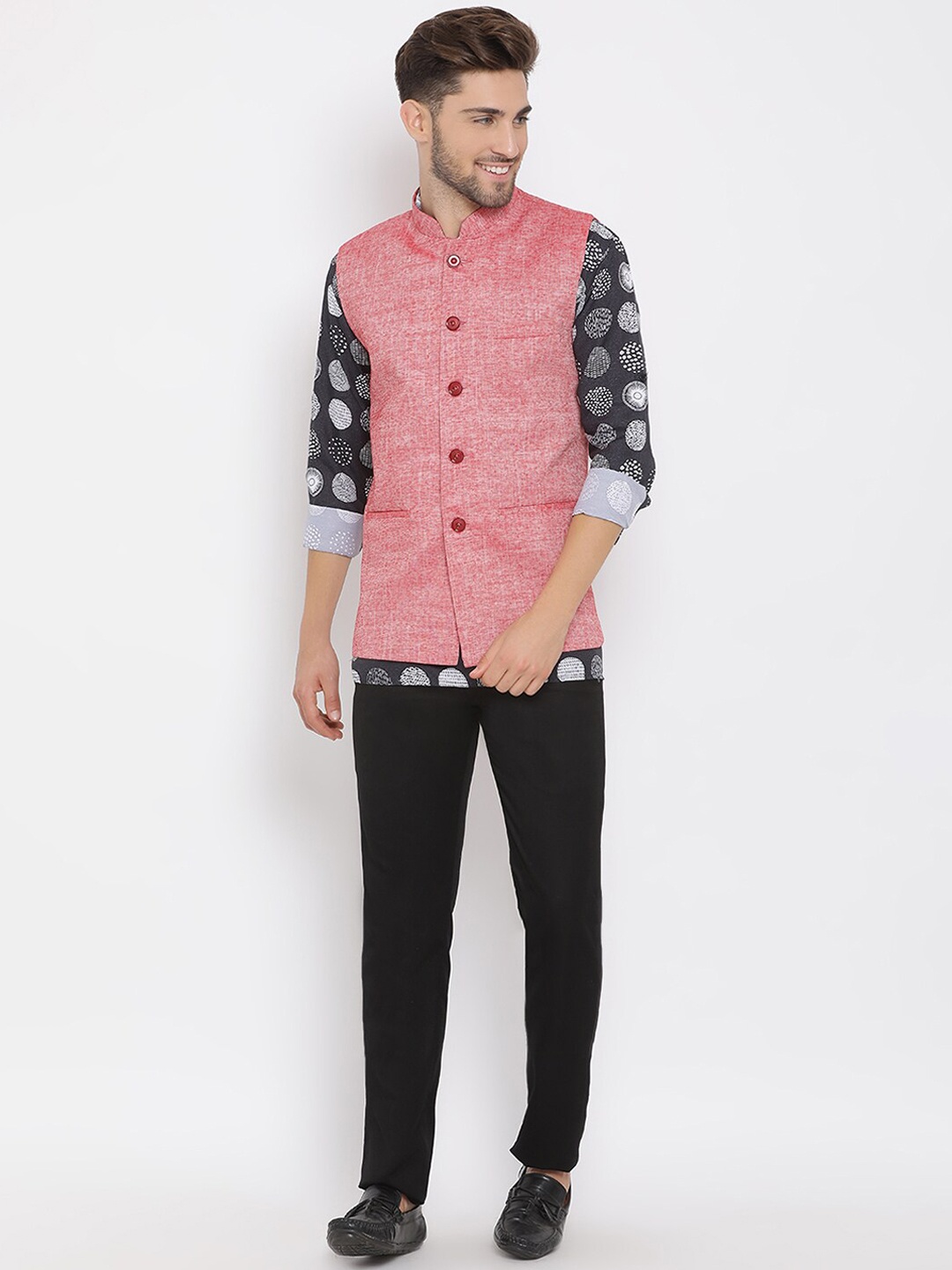 

Hangup Men Printed Linen Kurta with Trousers & Nehru Jacket, Red