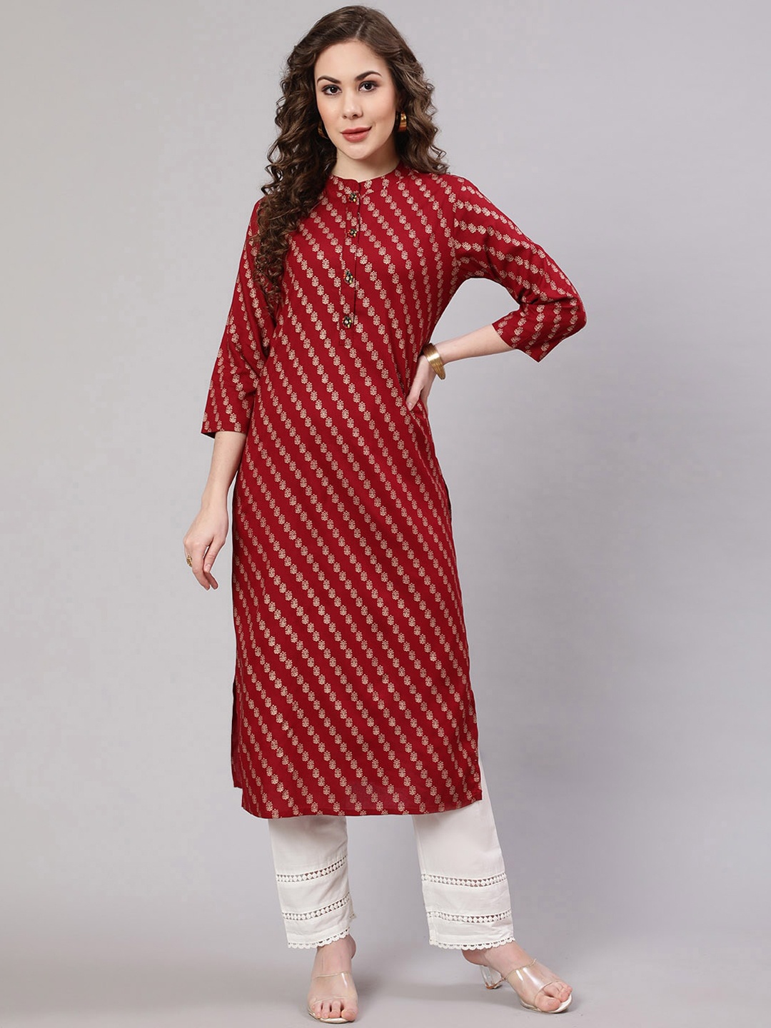 

Nehamta Women Ethnic Motifs Printed Indie Prints Kurta, Maroon