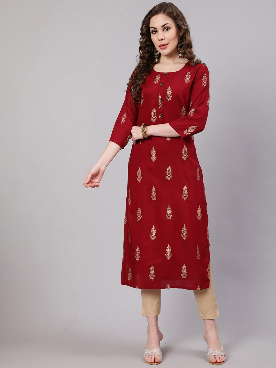 

Nehamta Women Ethnic Motifs Printed Indie Prints Kurta, Maroon