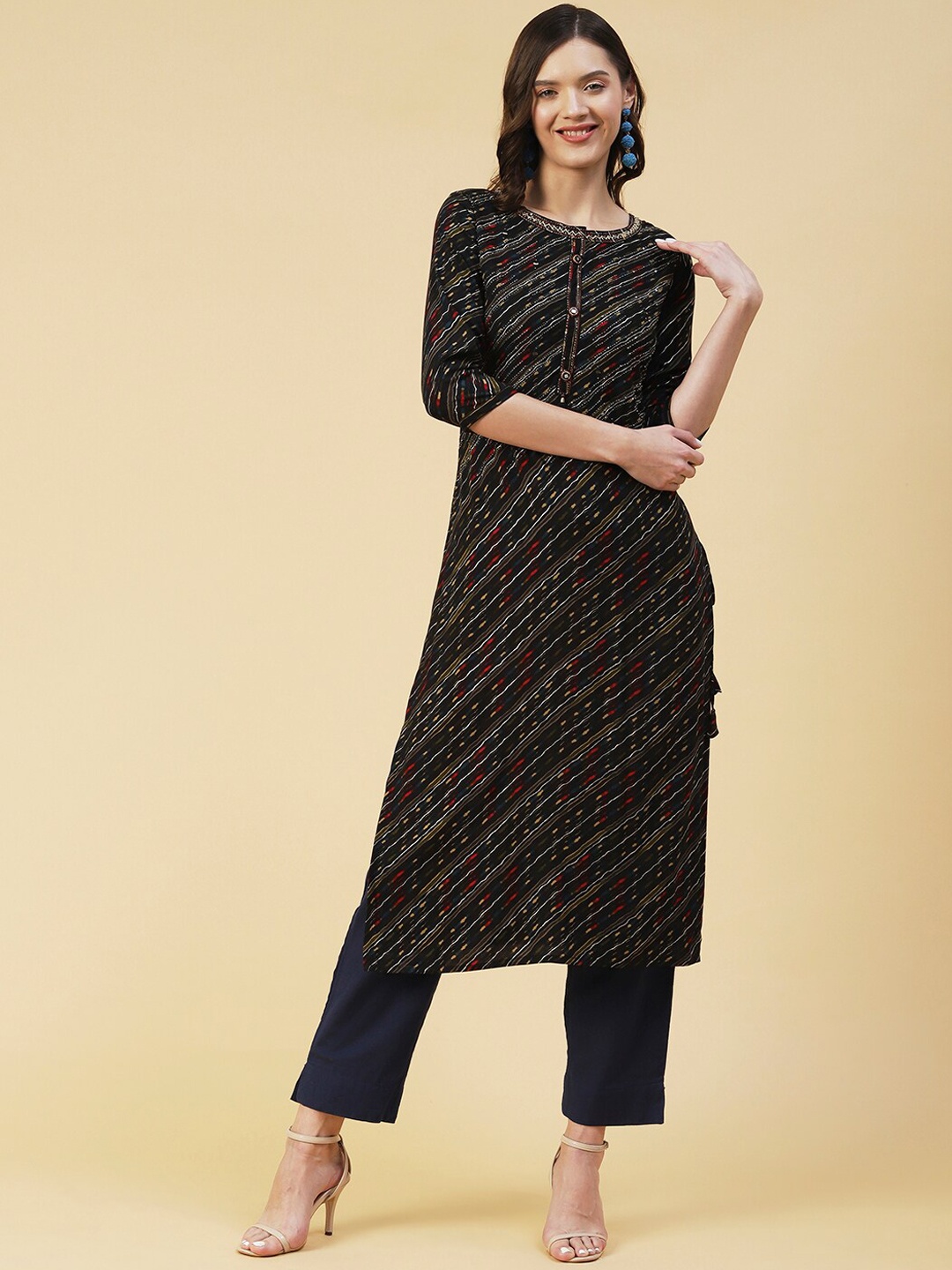 

FASHOR Women Striped Thread Work Kurta, Black