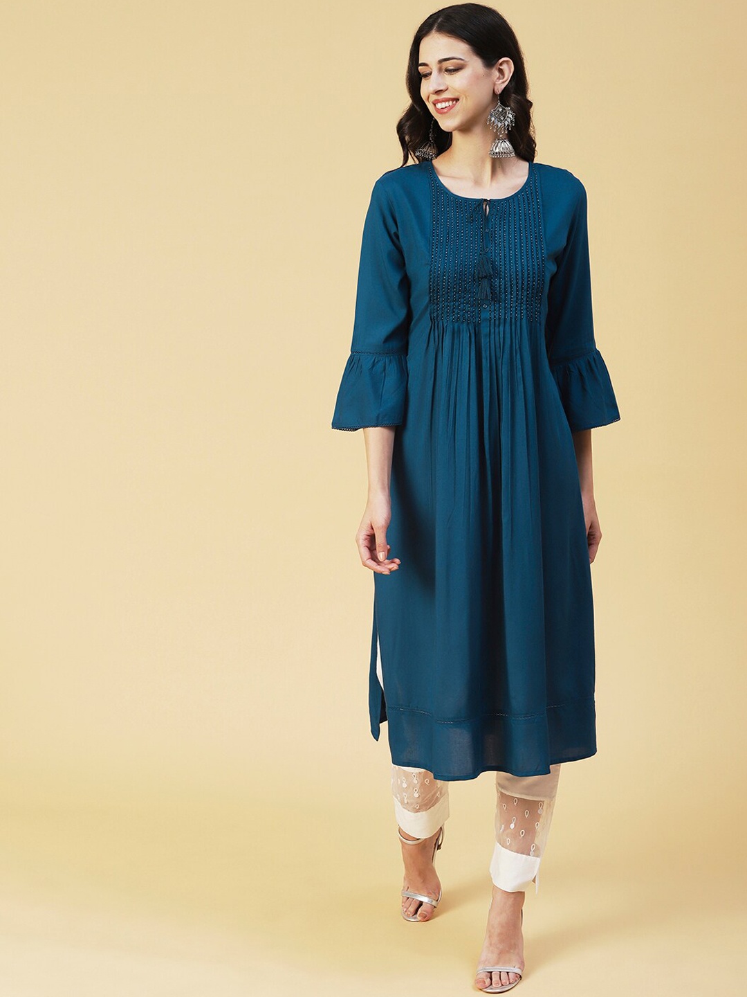 

FASHOR Women Round Neck Bell Sleeves Kurta, Teal