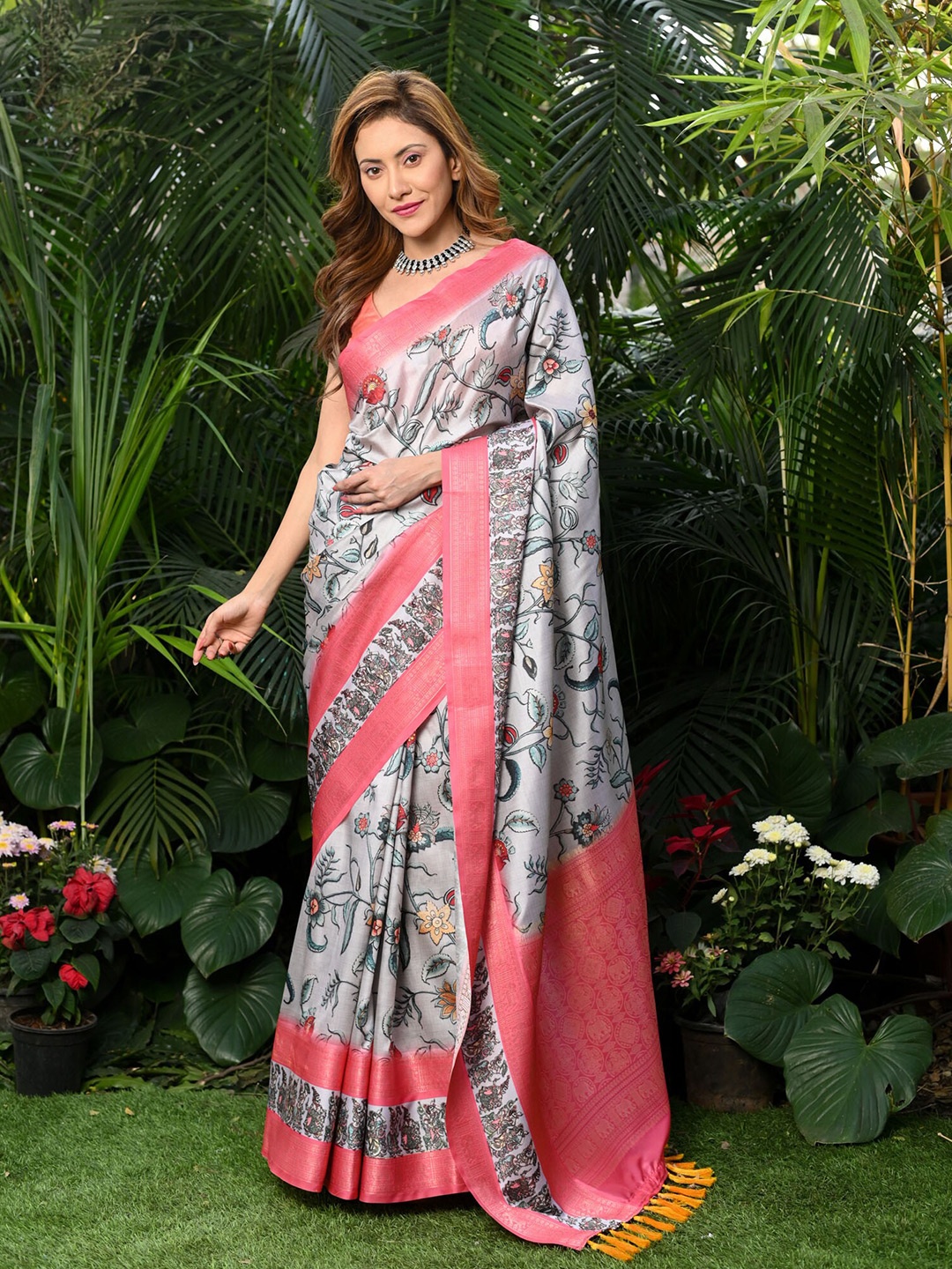 

BEATITUDE Floral Silk Blend Saree, Grey