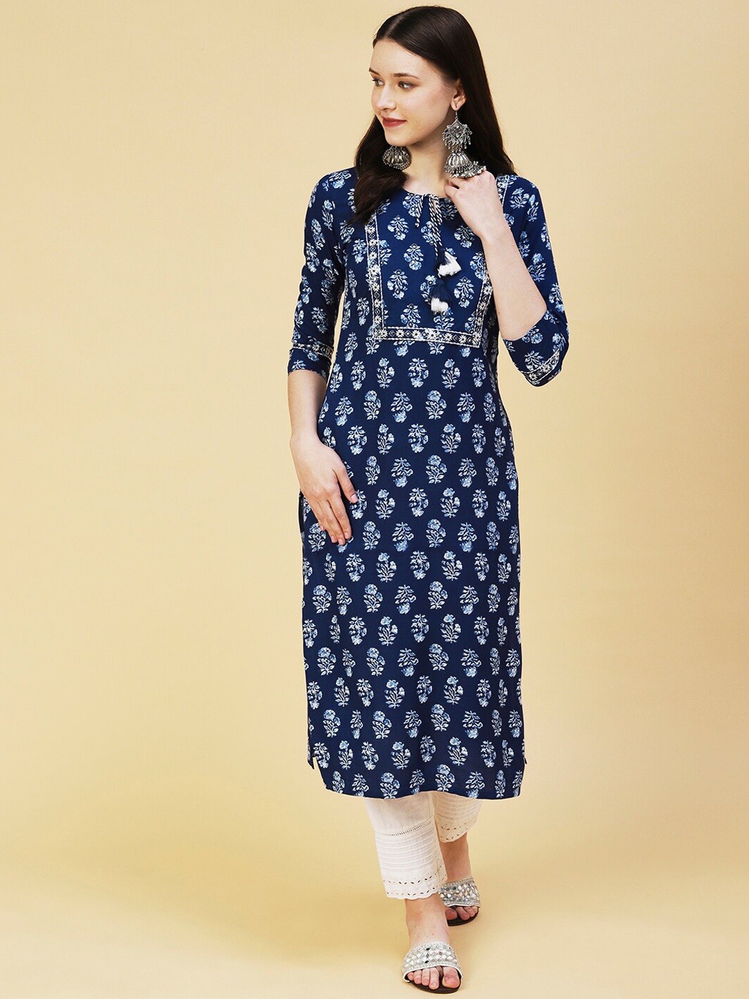 

FASHOR Women Floral Dyed Mirror Work Kurta, Blue