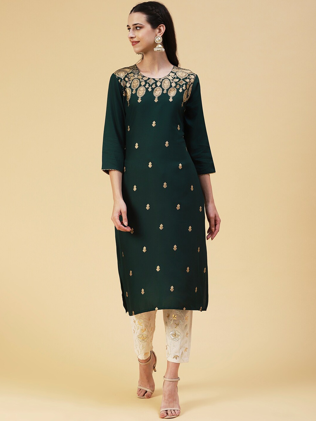 

FASHOR Women Ethnic Motifs Embroidered Gotta Patti Kurta, Green