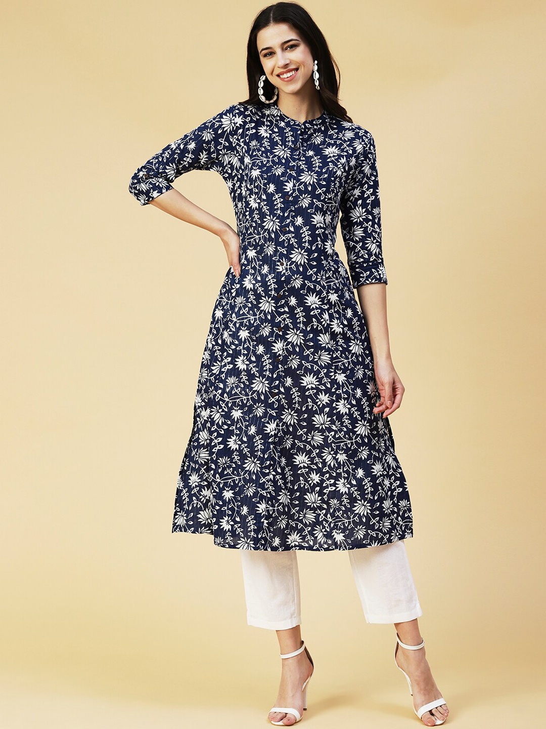 

FASHOR Women Floral Printed Cotton Kurta, Navy blue
