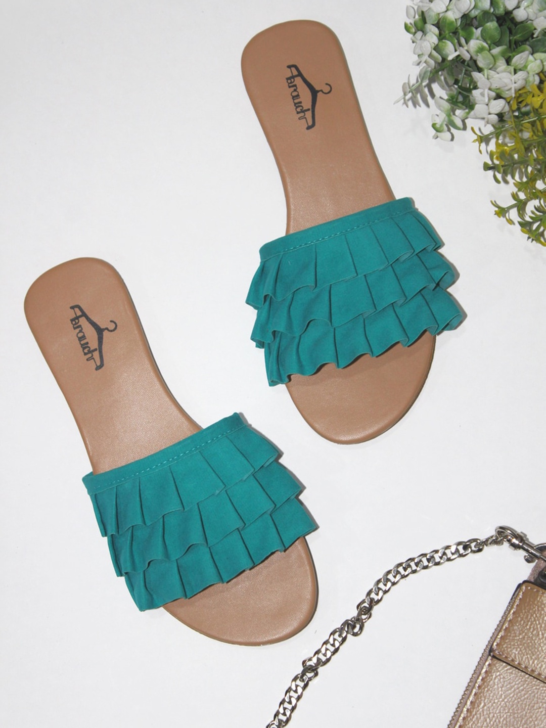 

Brauch Women Embellished Open Toe Flats, Green