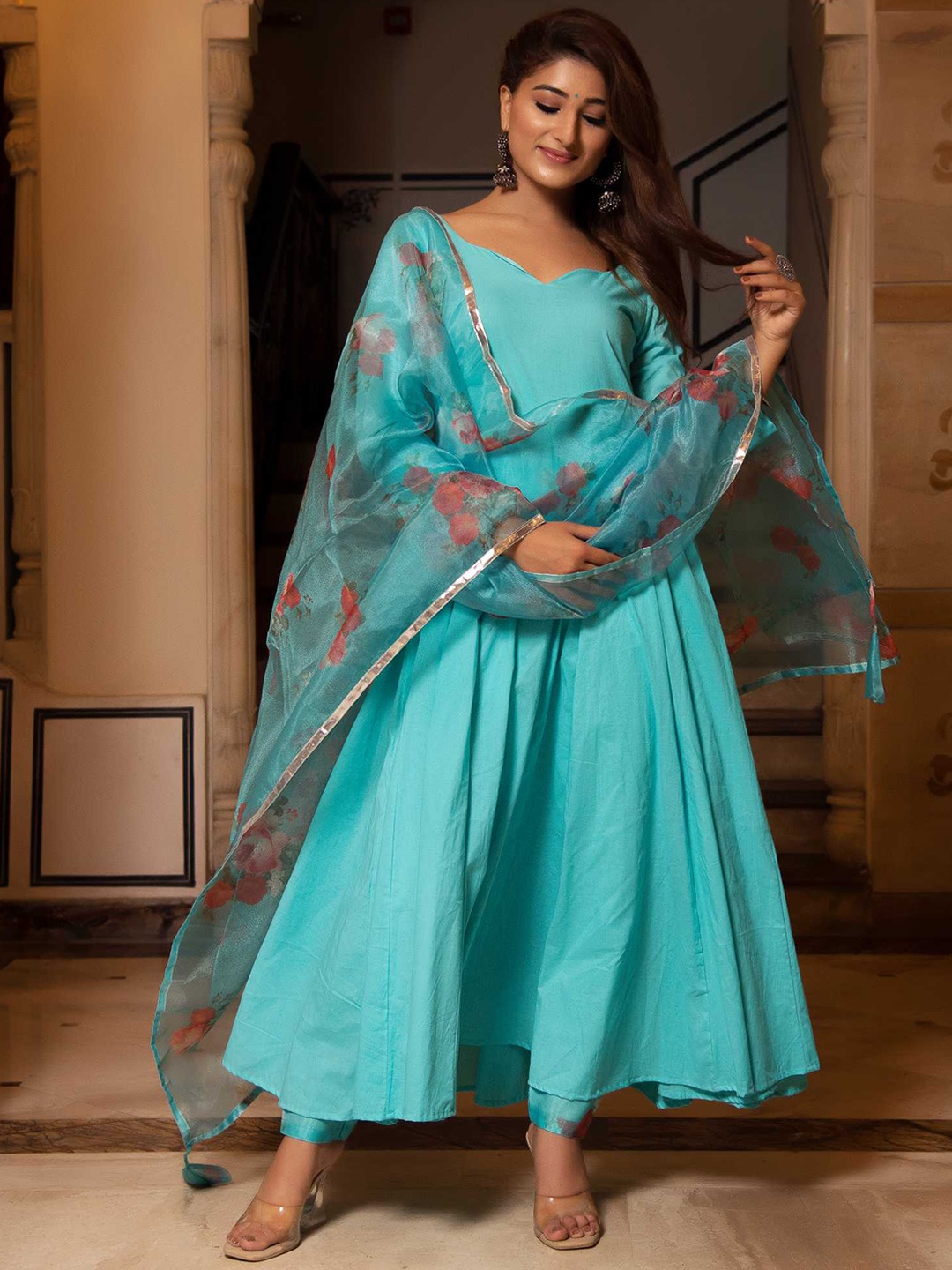 

Calmna Women Floor Length Kurta with Trousers & Dupatta, Turquoise blue