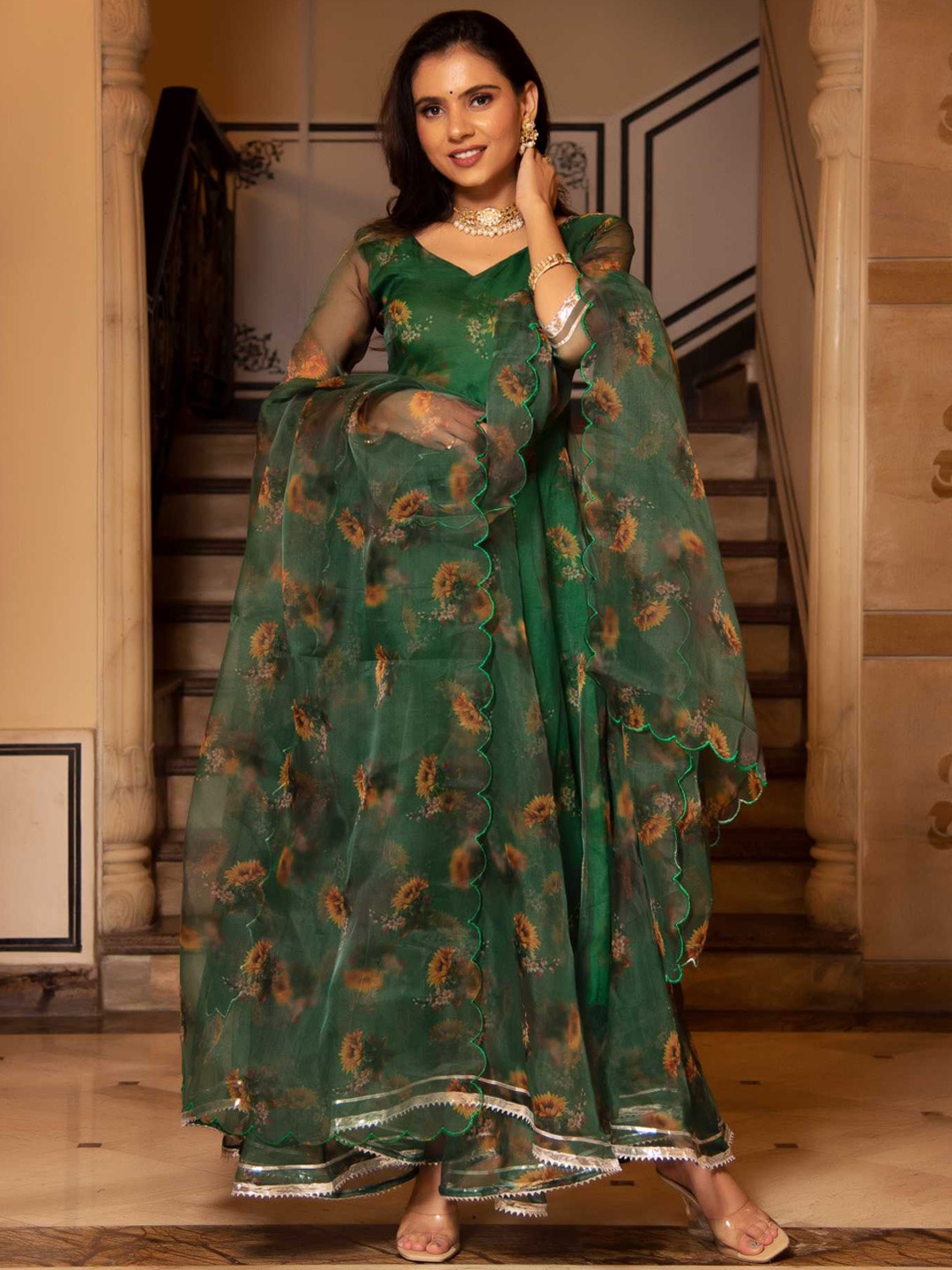 

Calmna Floral Printed Gotta Patti Kurta with Trousers & Dupatta, Green