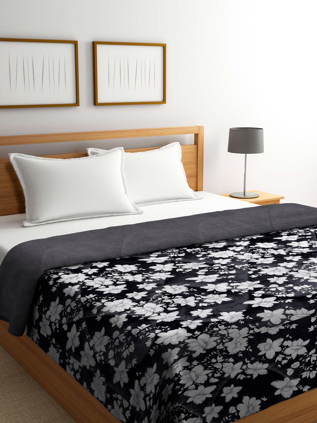 

Arrabi Grey & White Floral Heavy Winter 950 GSM Double Bed Quilt