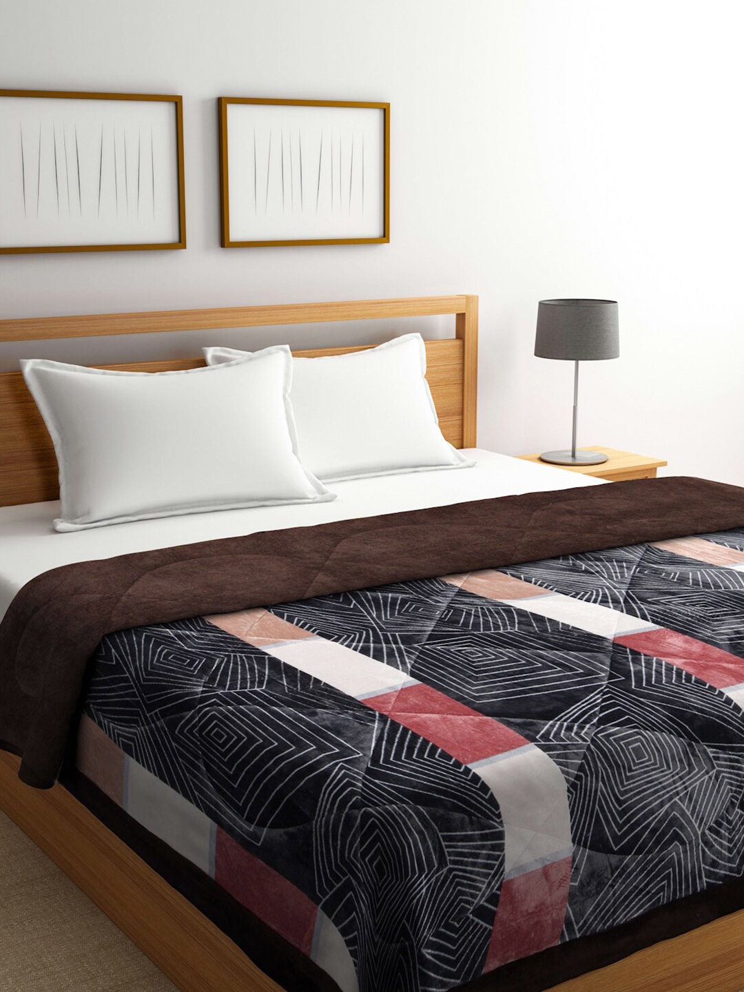 

Arrabi Black & Brown Geometric Heavy Winter 950 GSM Double Bed Quilt