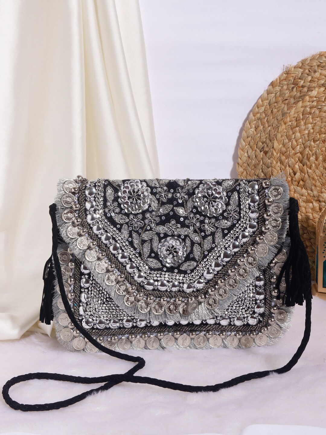 

Swisni Women Embellished Fabric Envelope Clutch, Black